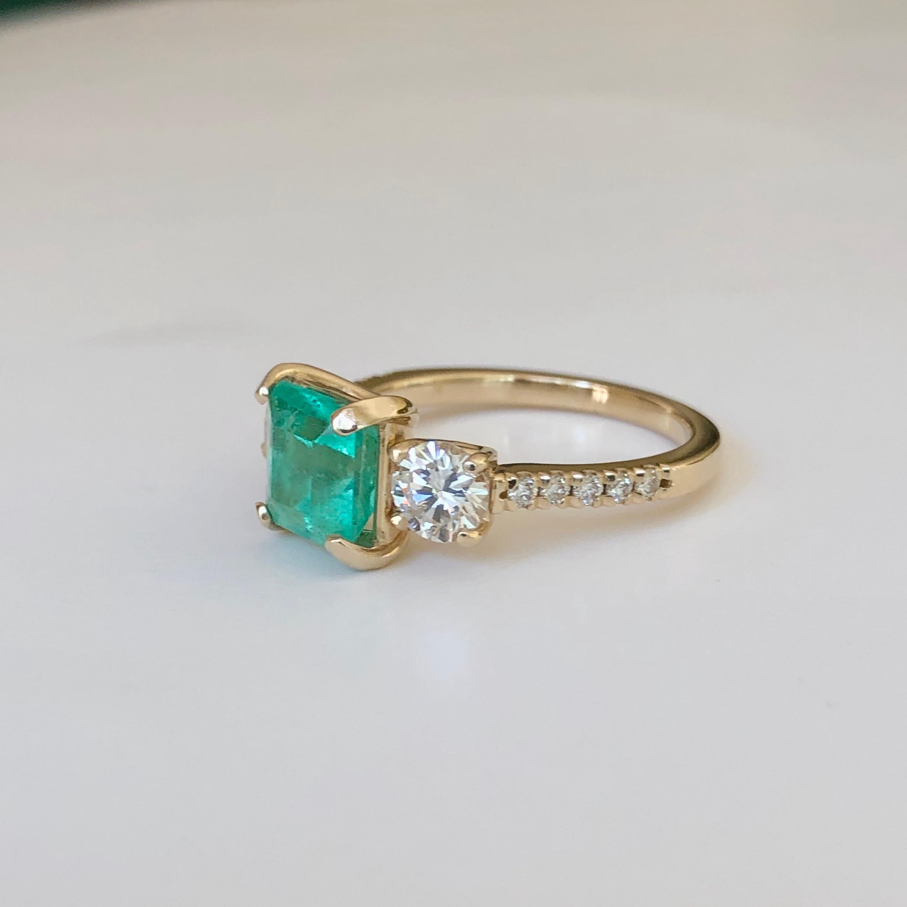 Contemporary Natural Colombian Emerald and Diamond Engagement Ring Gold For Sale