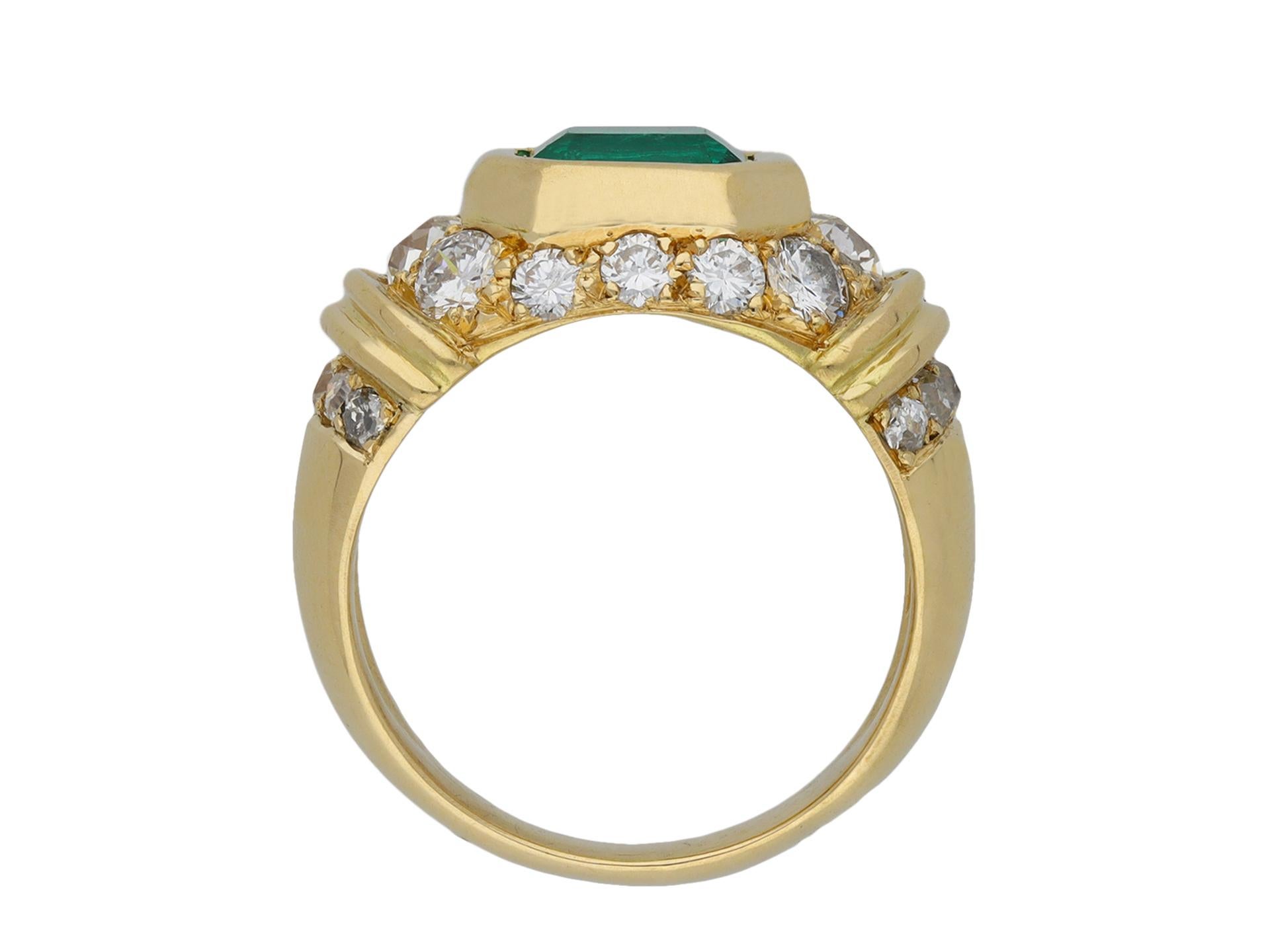 Natural Colombian Emerald and Diamond Ring, French, circa 1980 In Good Condition In London, GB