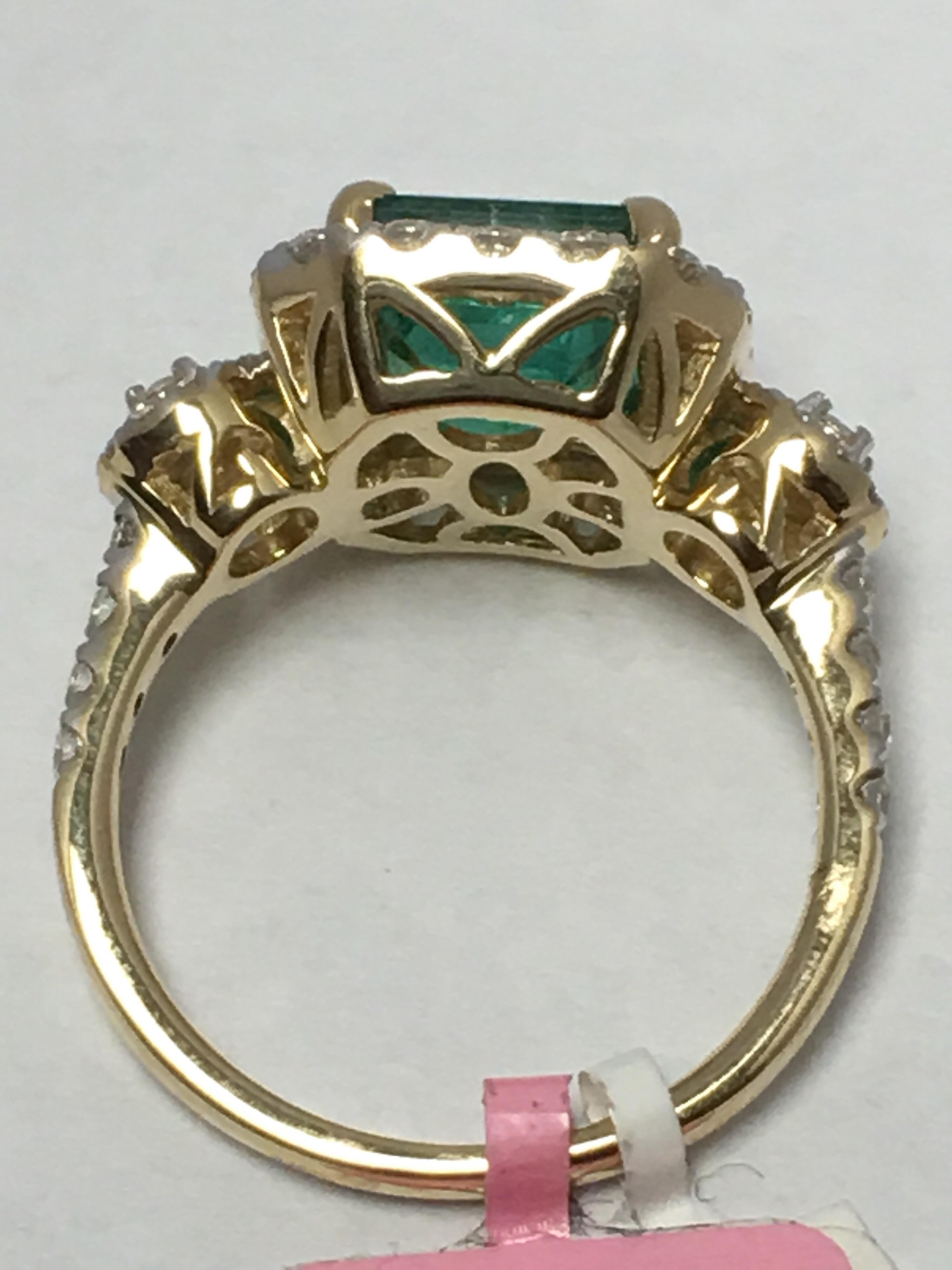 Natural Colombian Emerald and Diamonds Ring 1