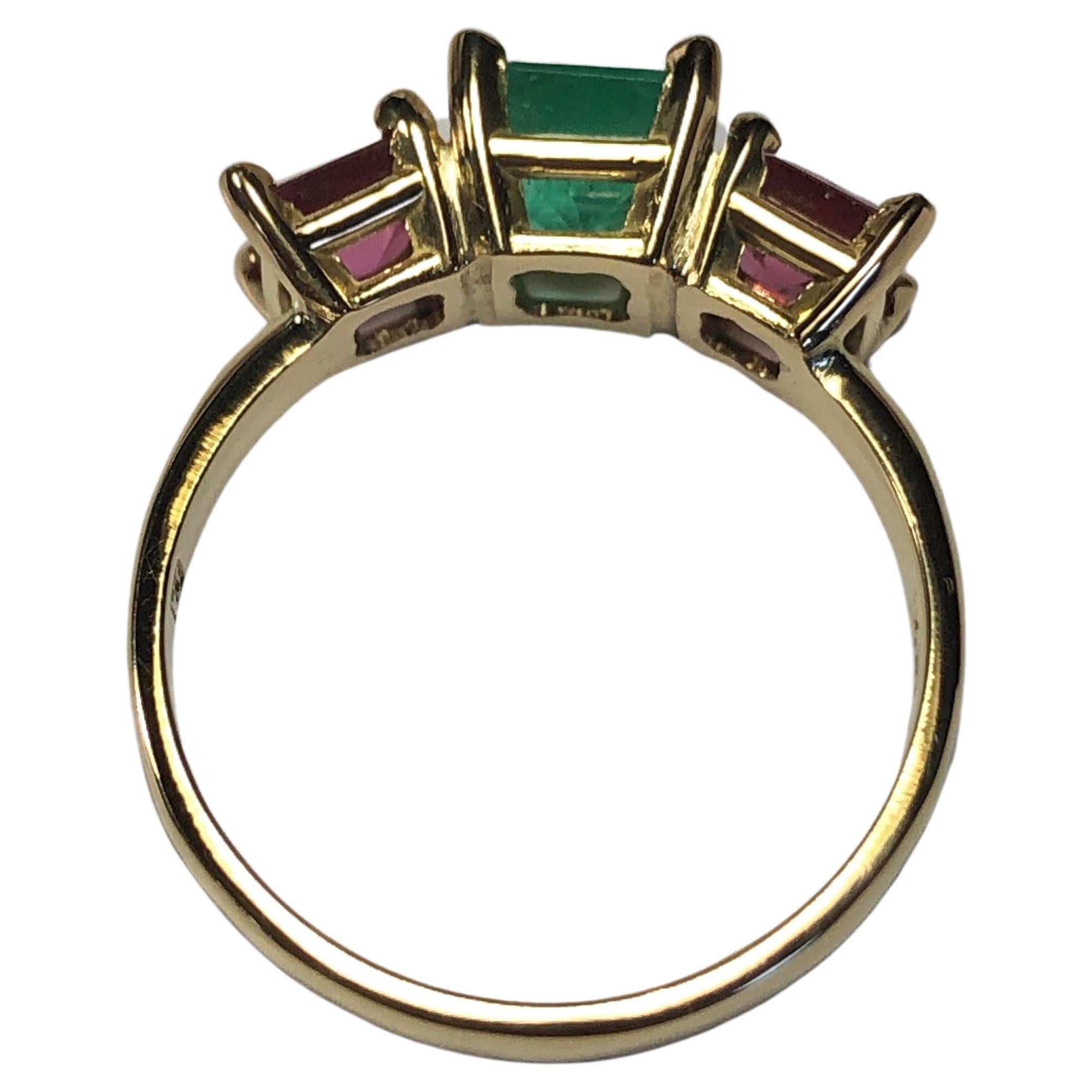 Natural Colombian Emerald and Spinel Ring 18K Yellow Gold For Sale 4