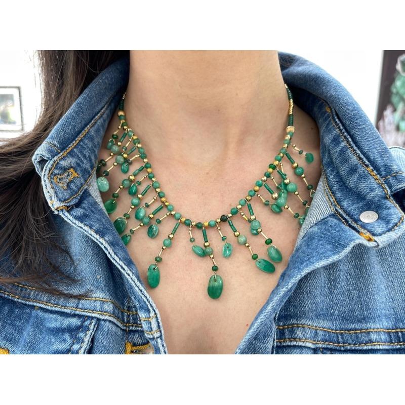 Taglio ovale Collana di perle di smeraldo colombiano naturale - Cabochon ovale in oro 14K e catena d'argento in vendita