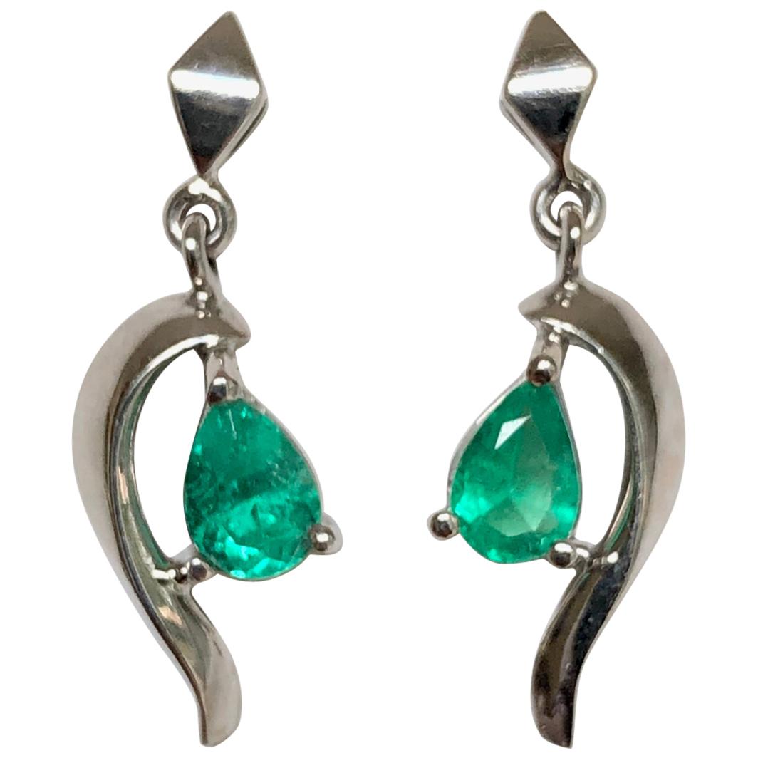 Natural Colombian Emerald Dangle Earrings 18 Karat Gold