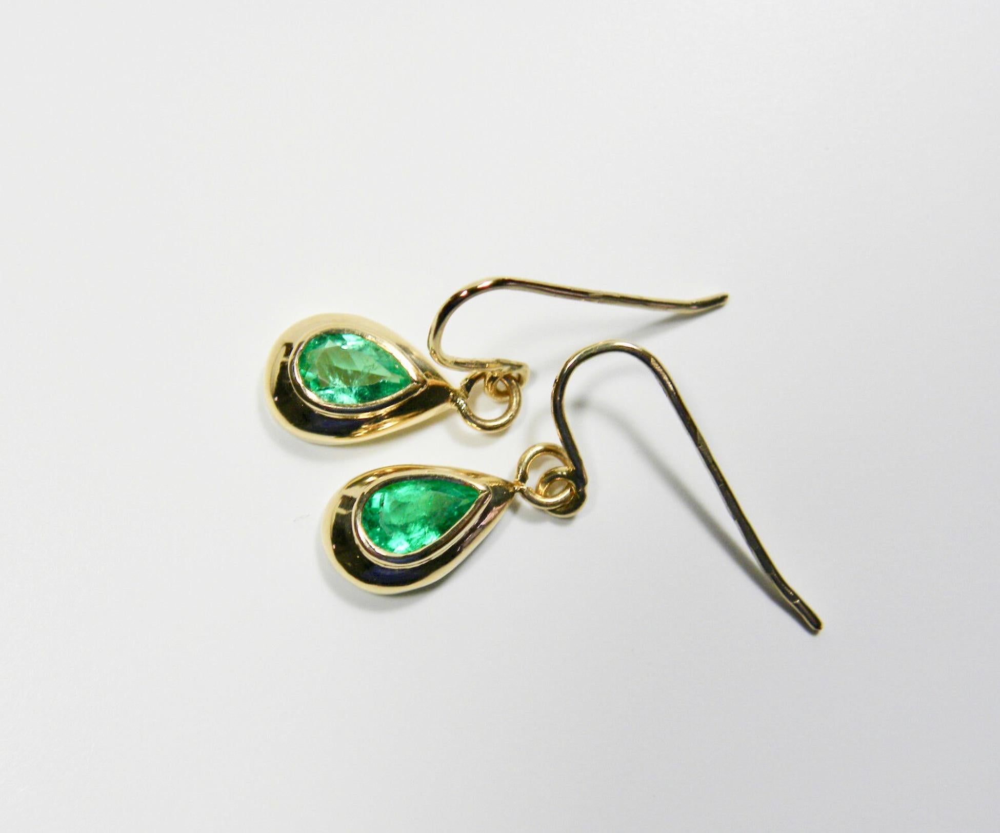 Women's Natural Colombian Emerald Dangle Earrings 18 Karat Gold