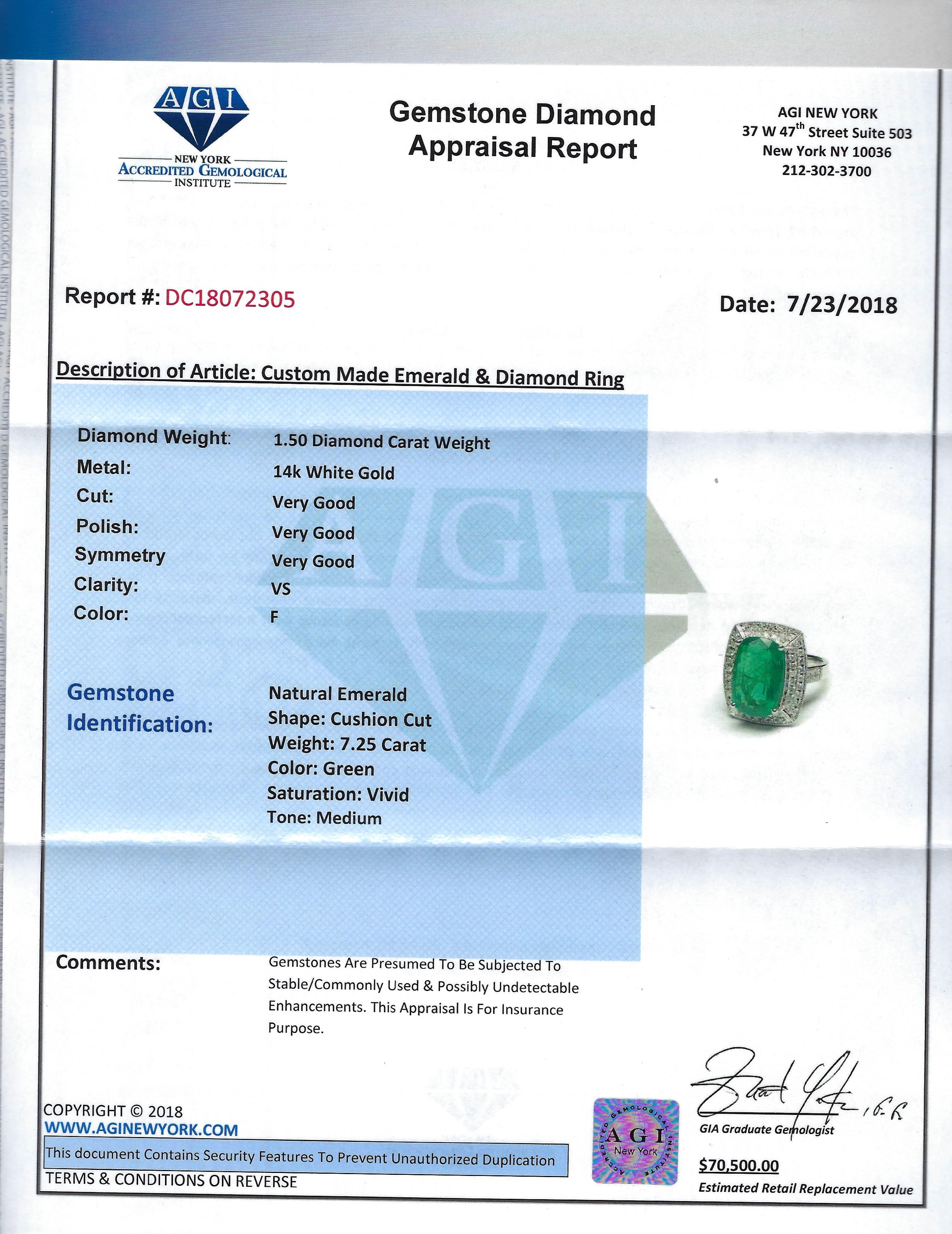 Natural Colombian Emerald Diamond Cocktail Ring For Sale 1