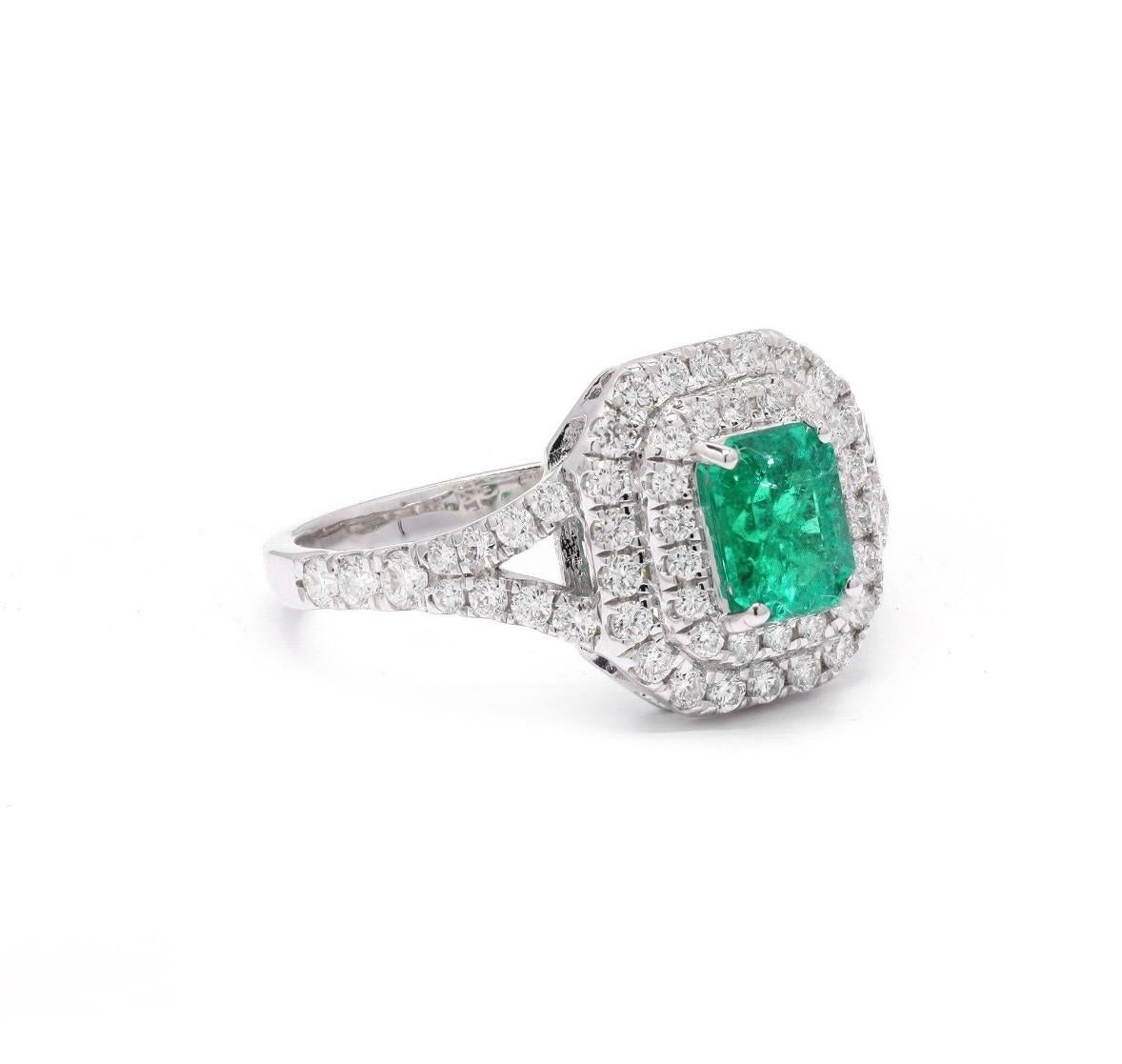 Stein : Kolumbianischer Smaragd & Diamant

Smaragd Größe: 6,00x4,50 MM ca. (± 0,20 MM)

Smaragd Gewicht : 0.62 Karat. Ungefähr.

Steinform : Oktagon-Schliff

Steinfarbe : Wie im Bild gezeigt

Steinart : Natürlich



DETAILS ZUM DIAMANTEN :

Gewicht