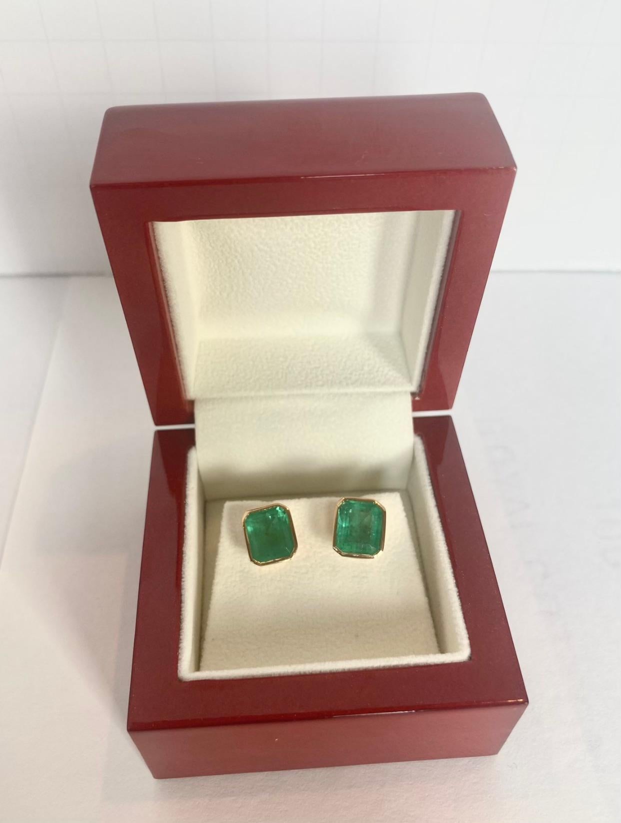 6.20 Carat Natural Emerald Stud Earrings 18 Karat Yellow Gold 1