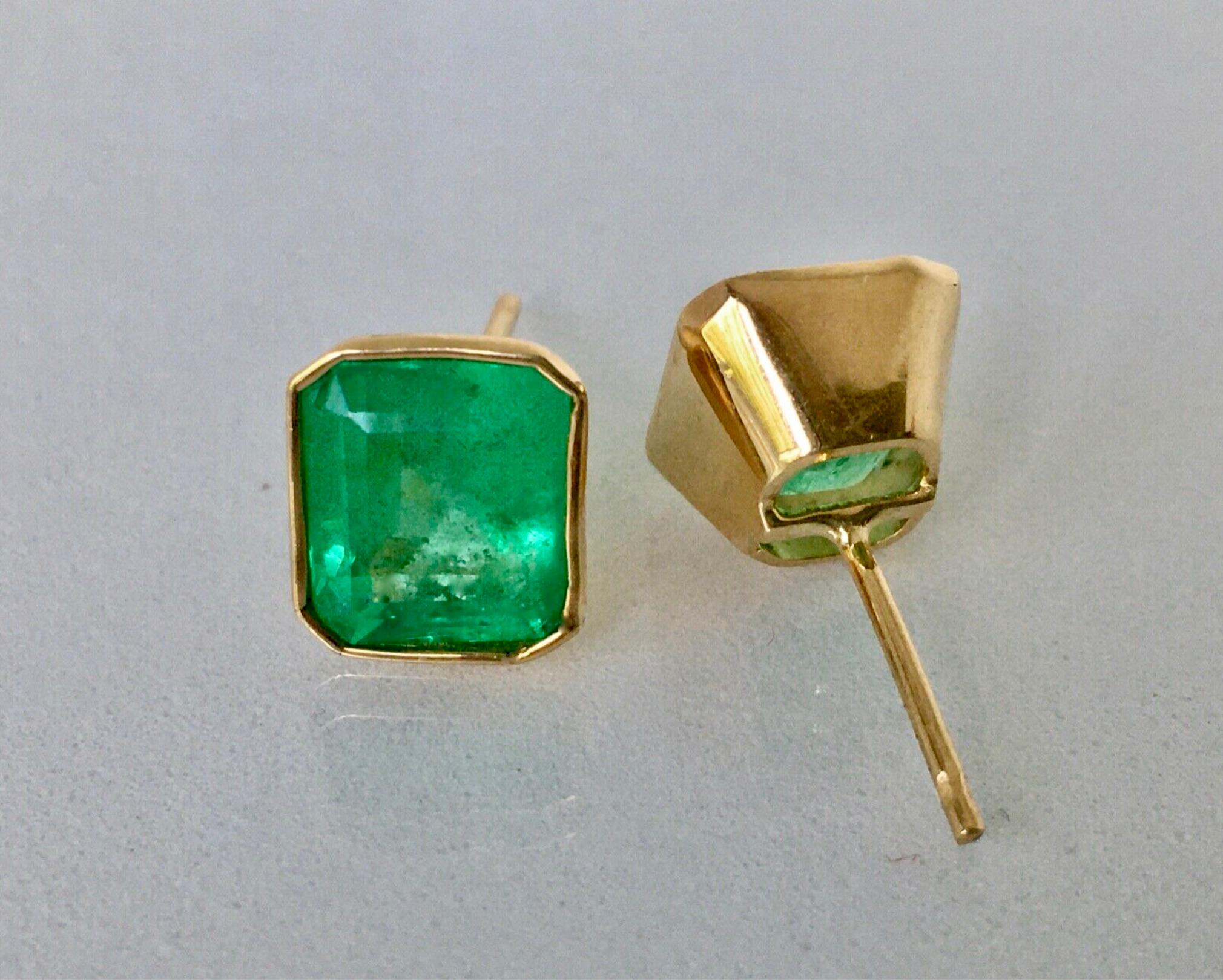 6.20 Carat Natural Emerald Stud Earrings 18 Karat Yellow Gold 6