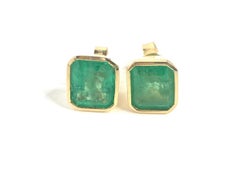 Natural Colombian Emerald Stud Earrings 18 Karat Yellow Gold