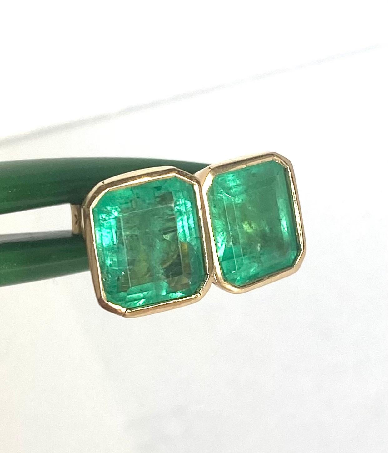 6.20 Carat Natural Emerald Stud Earrings 18 Karat Yellow Gold 4