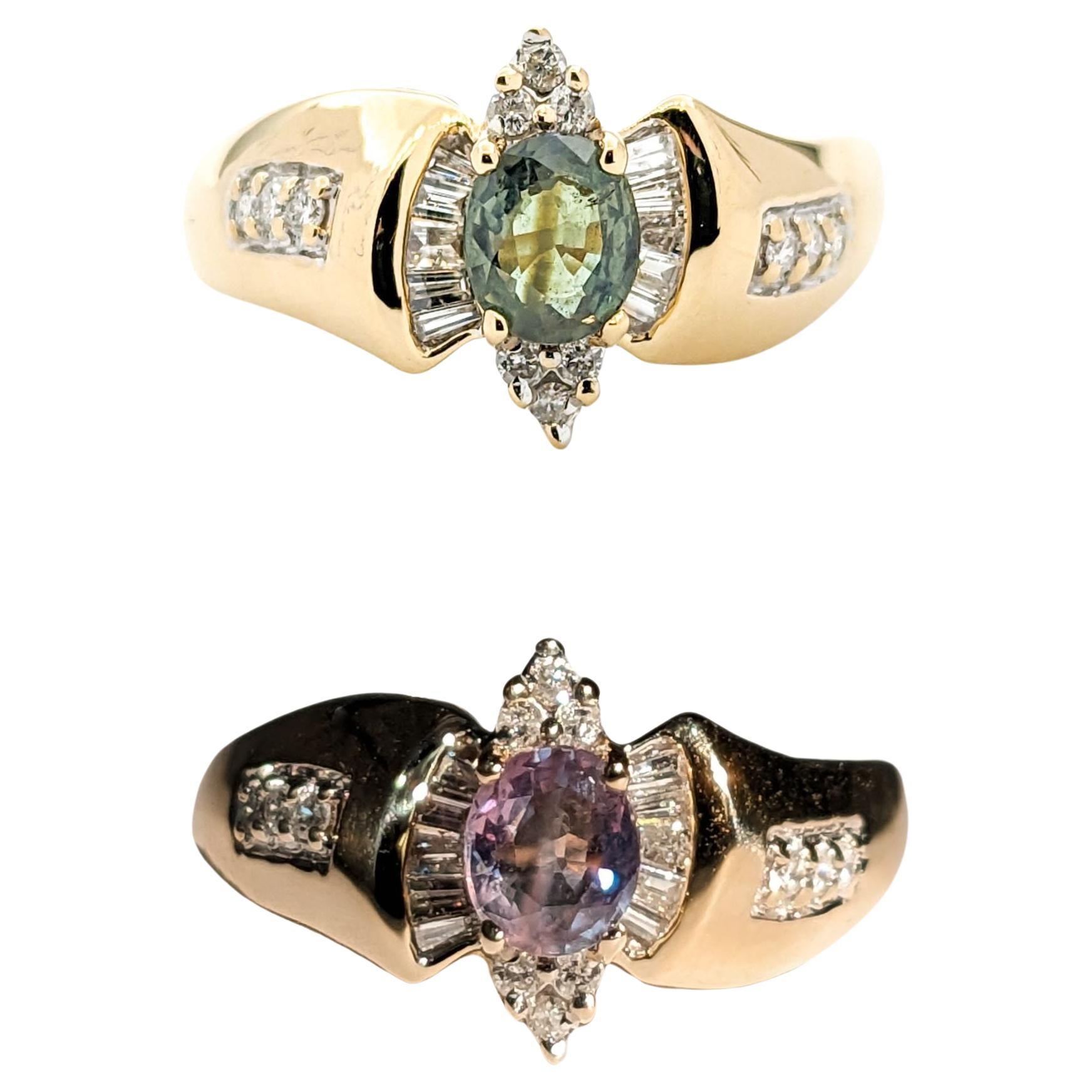 Natural Color Change Alexandrite & baguette Diamond Ring In Yellow Gold For Sale