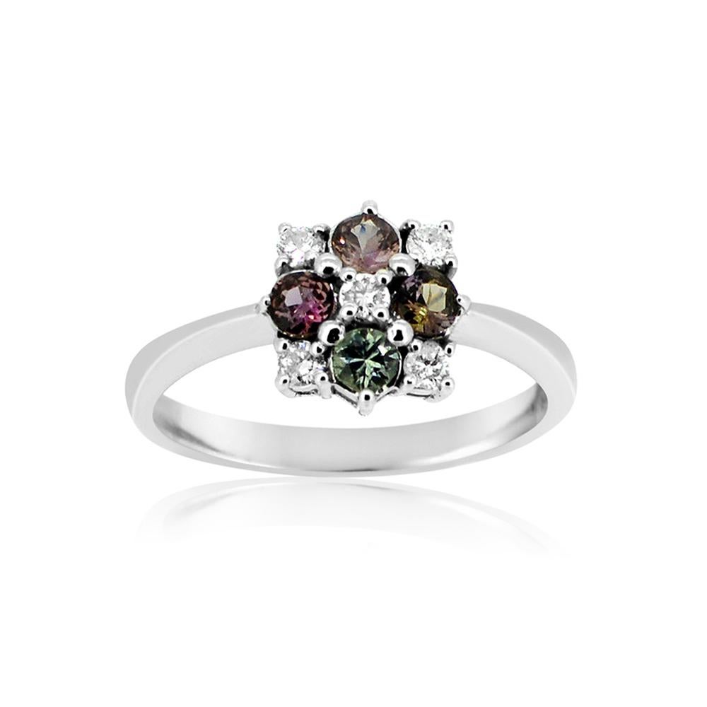 Natural Montana Sapphire & Diamond Ring - not heated , not treated !
18K White Gold weight 3.40 Grams
Mix color shades of 