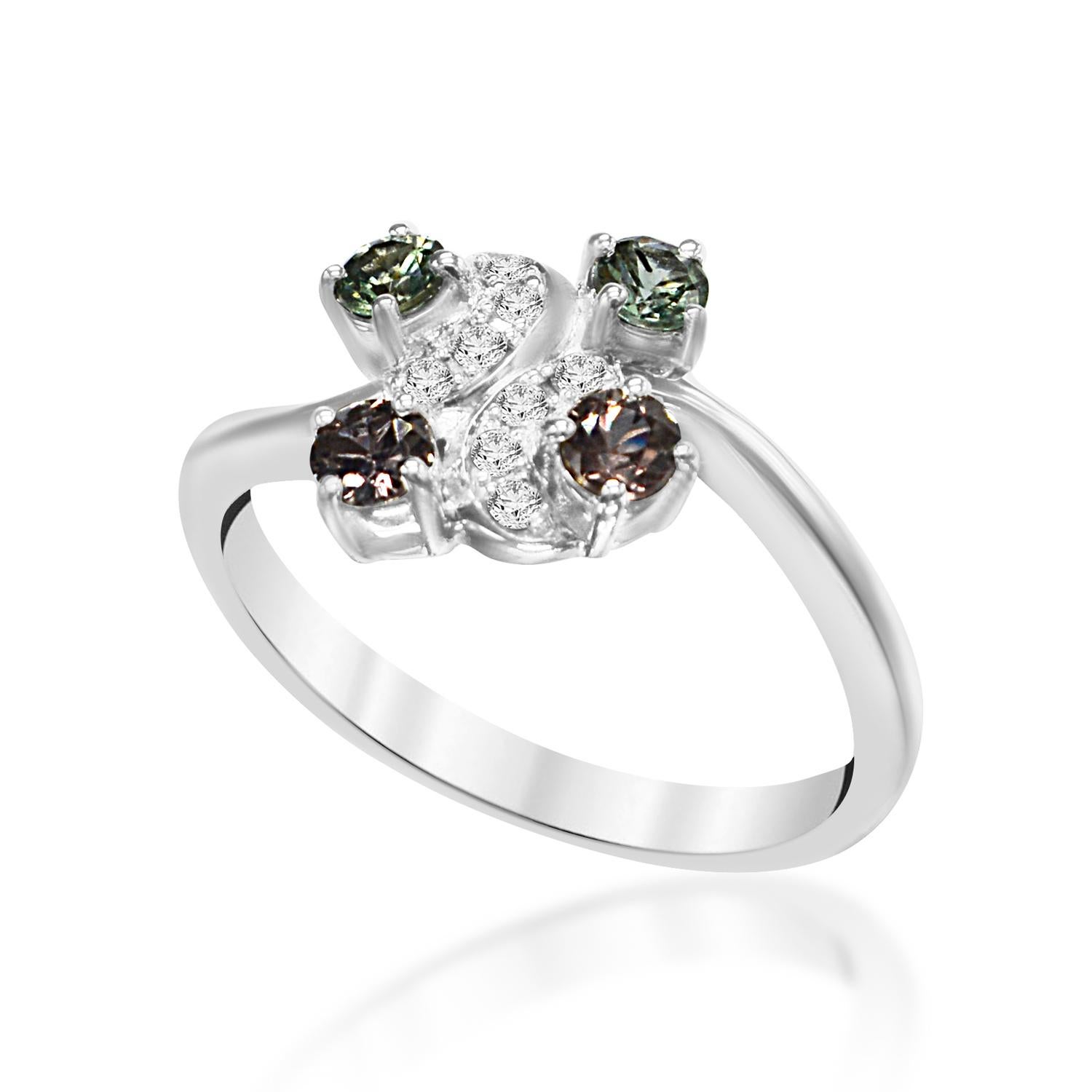 Natural Montana Sapphire & Diamond Ring - not heated , not treated !
18K White Gold  weight 3.70 Grams.
Mix color shades of 