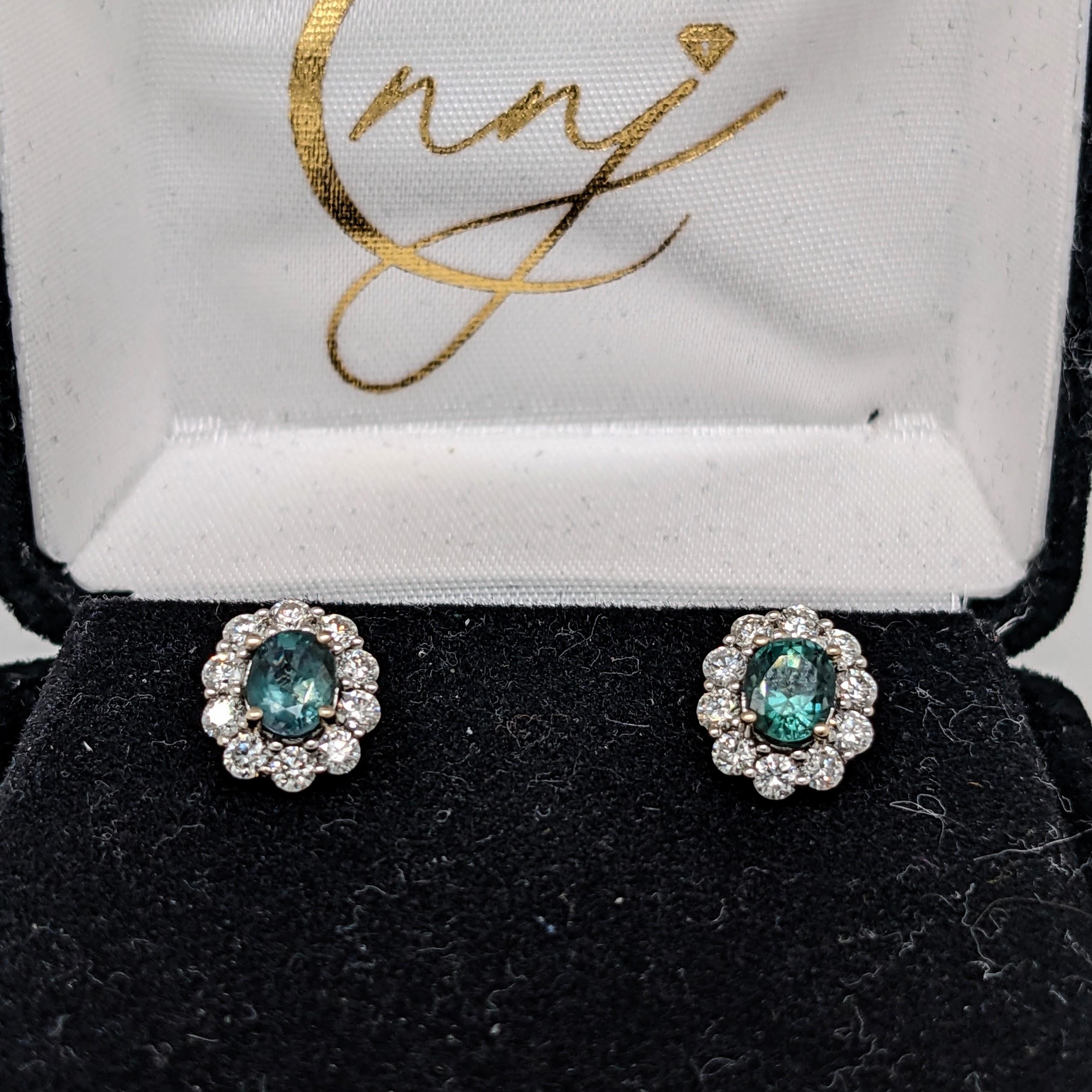 Natural Color Changing Alexandrite Studs in 14K White Gold with a Diamond Halo In New Condition For Sale In Columbus, OH