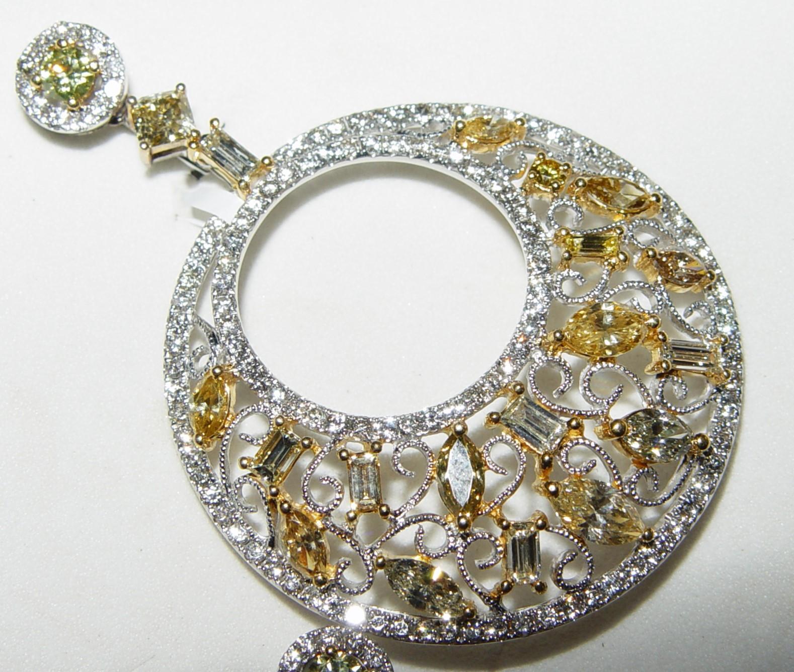 Modern Natural Color Diamond 10.96CT Chandelier Earrings 18K 55MM For Sale