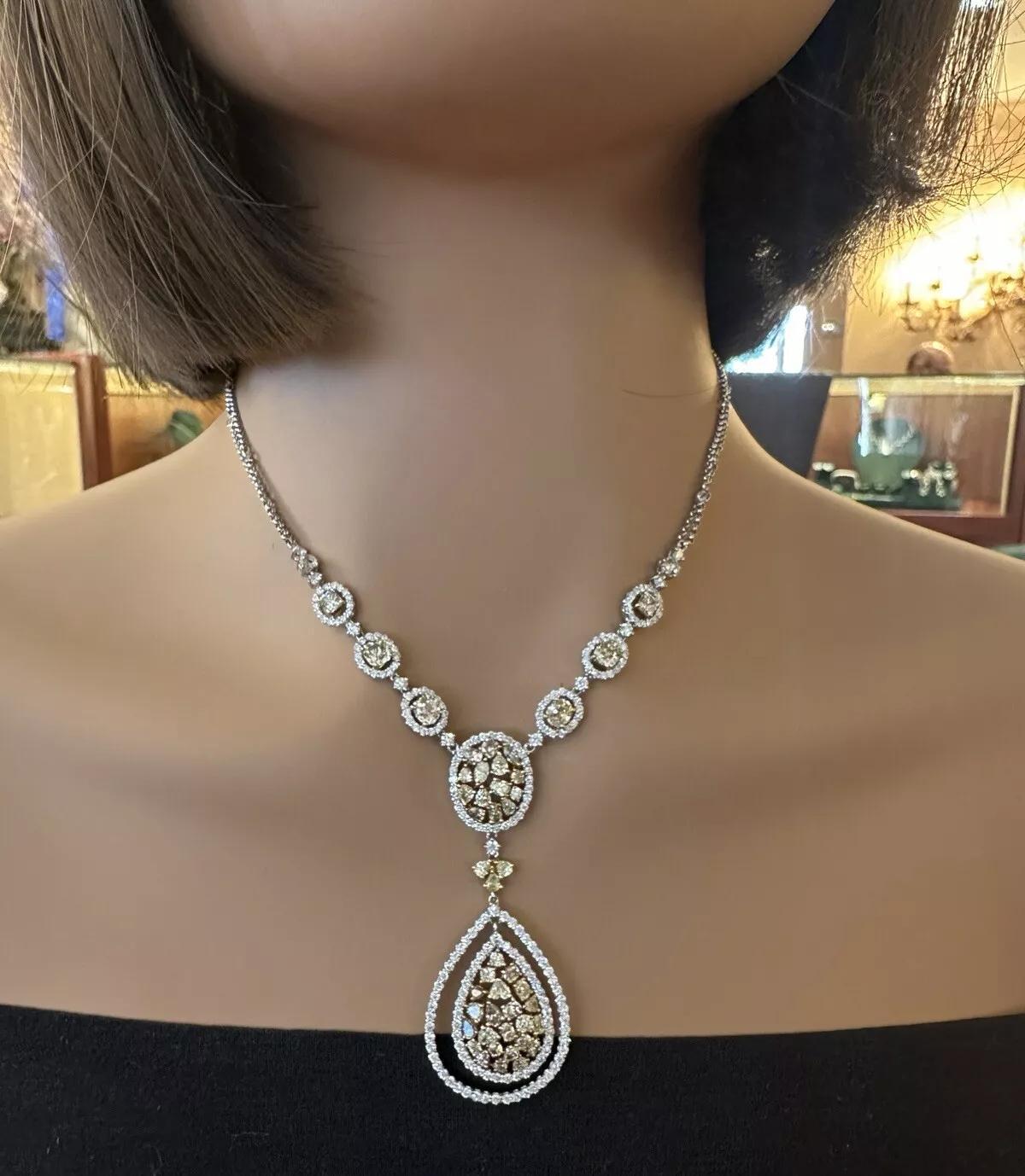 Collier pendentif en or blanc et jaune 18 carats en vente 4