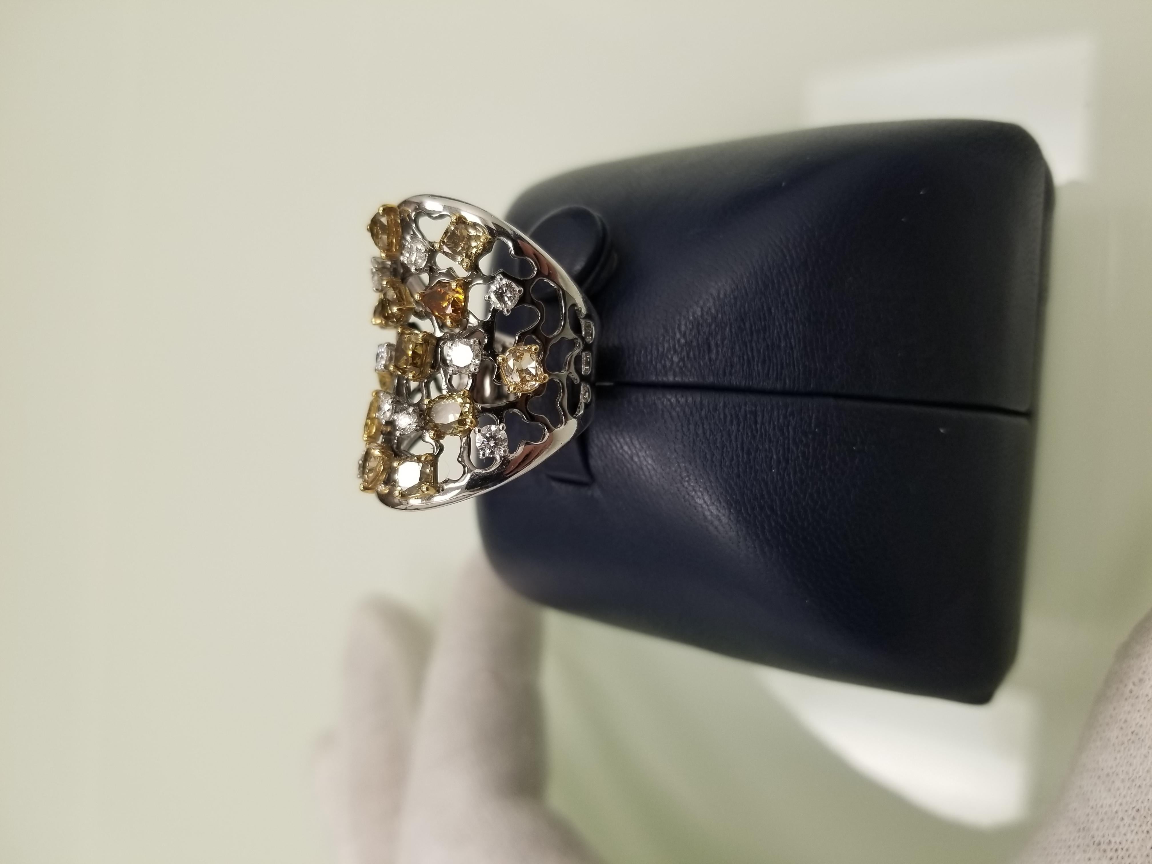 Natural color diamond fancy shapes ring In New Condition For Sale In Astoria, NY