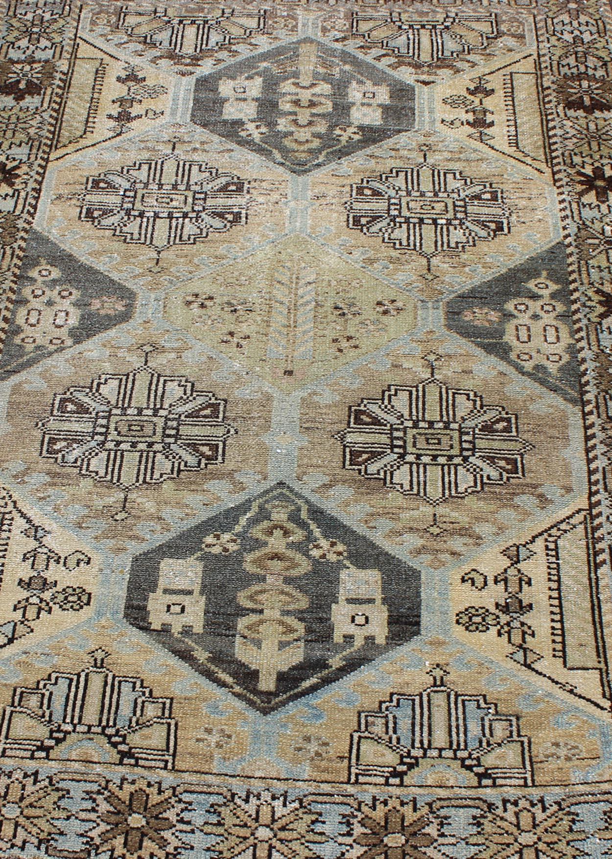 Natural Color Toned Vintage Persian Bakhtiari Rug with Large-Scale Geometrics In Excellent Condition In Atlanta, GA