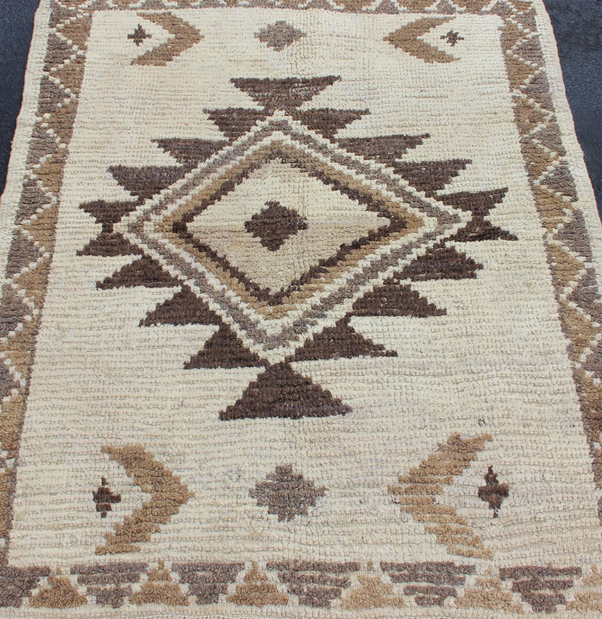 Natural Colors Turkish Tulu Carpet with Tribal Design in Shades of Earth Tones For Sale 1