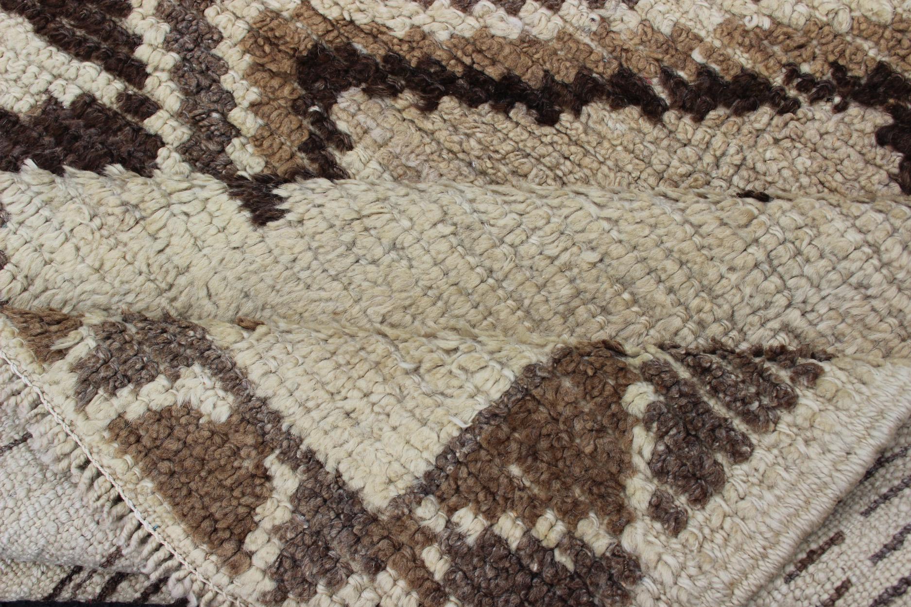 Natural Colors Turkish Tulu Carpet with Tribal Design in Shades of Earth Tones For Sale 3