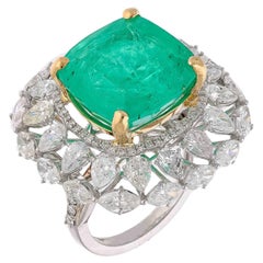 Natural Columbian Certified Emerald Ring with Diamonds in 18k Gold