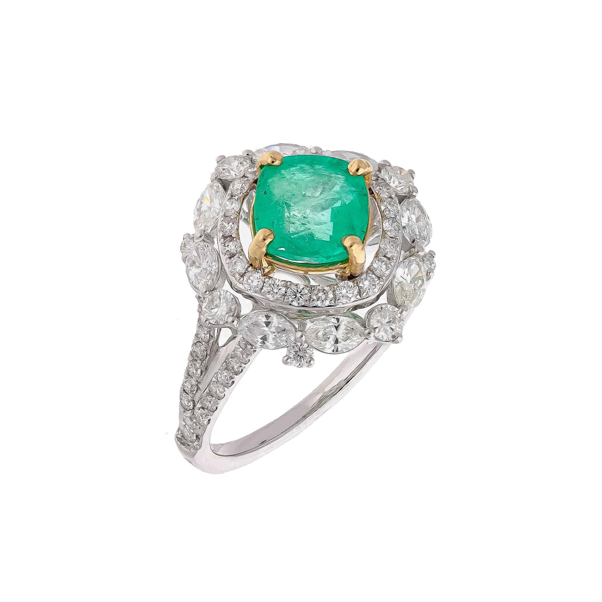 Mixed Cut Natural Columbian Emerald Ring with Diamond in 18k Gold For Sale