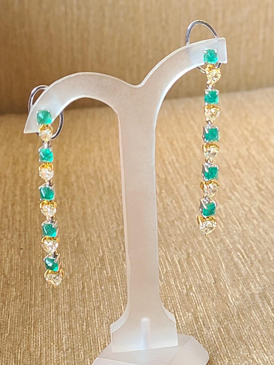 Natural, Columbian, sugarloaf Emerald & Yellow Diamonds Chandelier Earrings In New Condition In Hong Kong, HK
