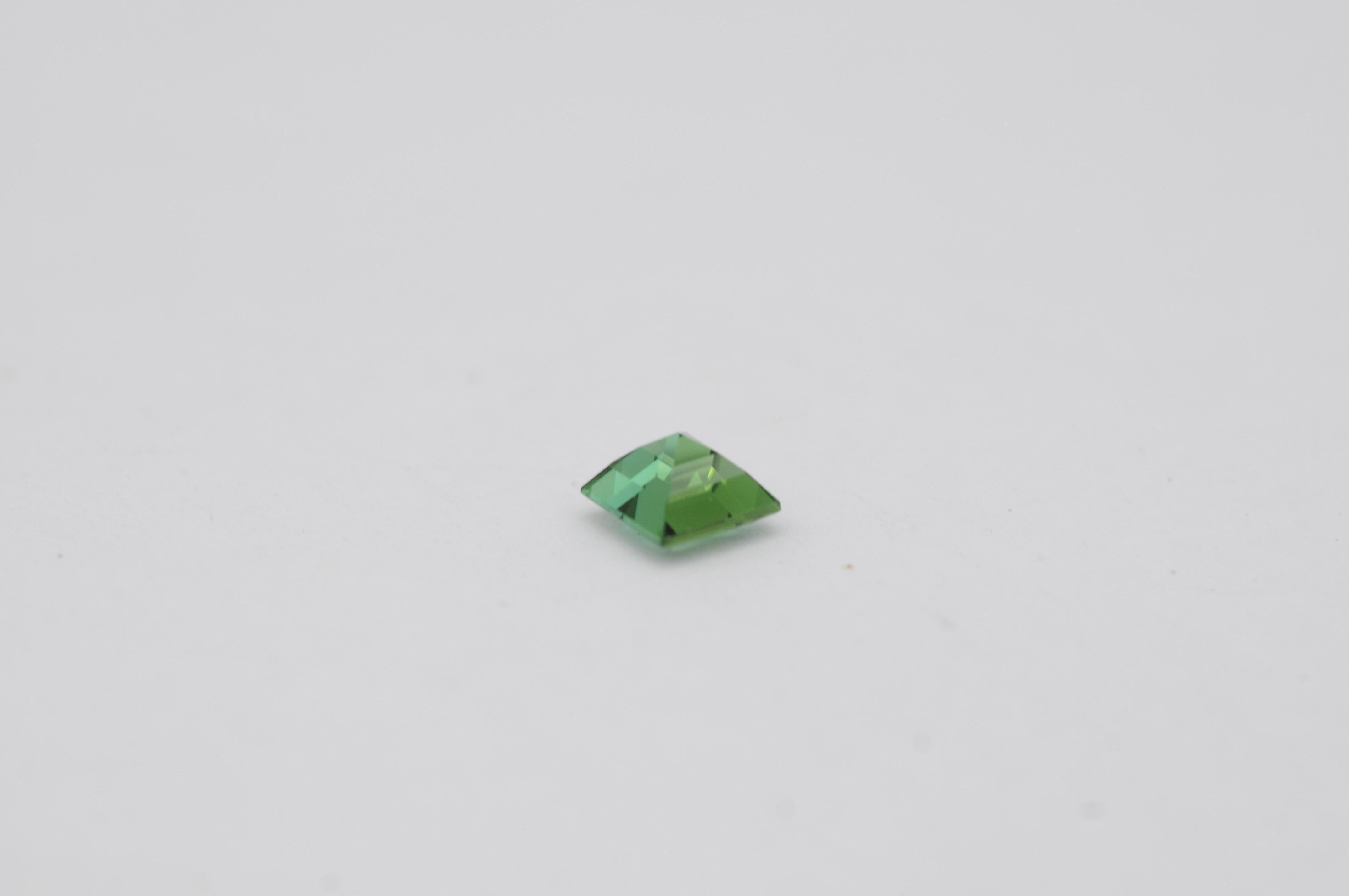 Tourmaline naturelle du Congo - 1,64 ct Bon état - En vente à Berlin, BE