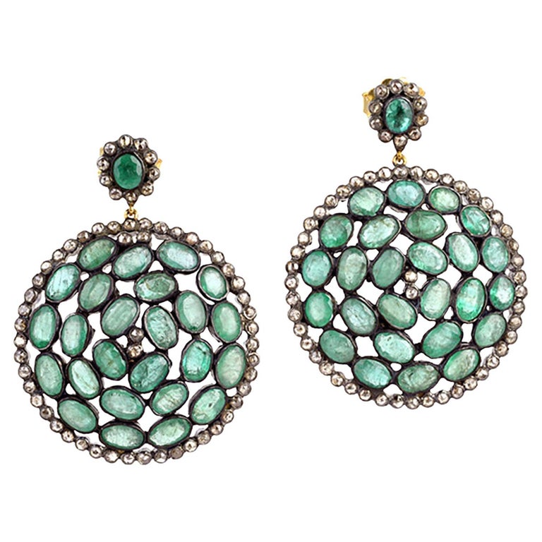 Natural Connected Emerald Round Shaped Earring With Diamonds In Gold