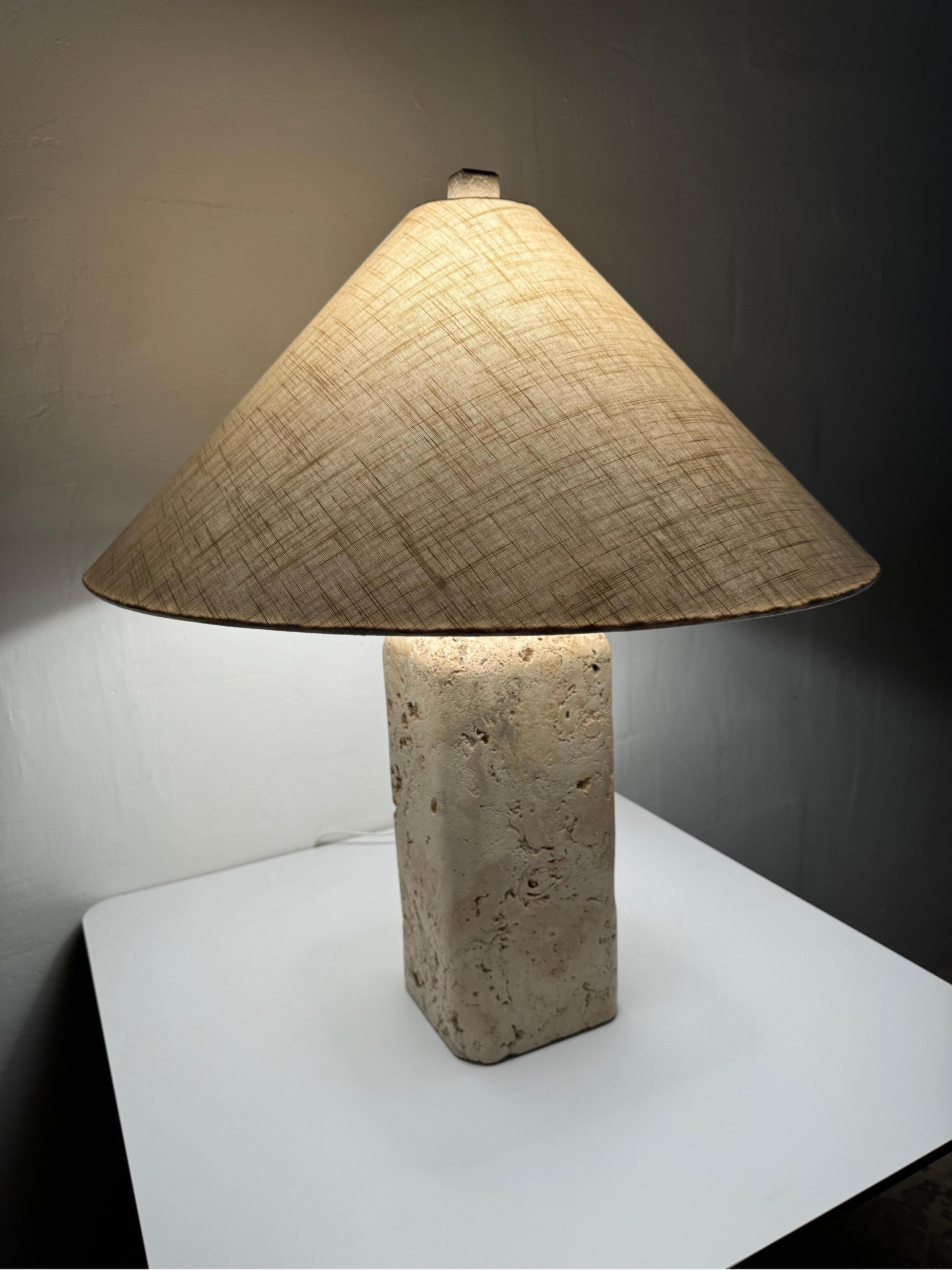 Natural Coquina Coral Stone Lamp With Shade, 1980s In Good Condition In Miami, FL
