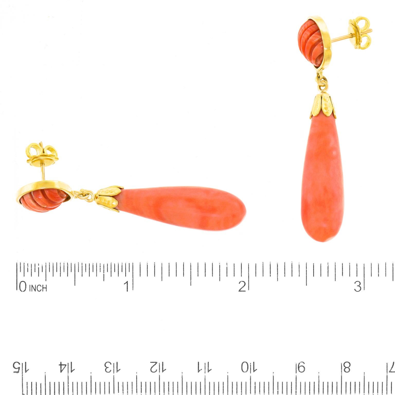 Natural Coral and Gold Chandelier Earrings In Excellent Condition In Litchfield, CT