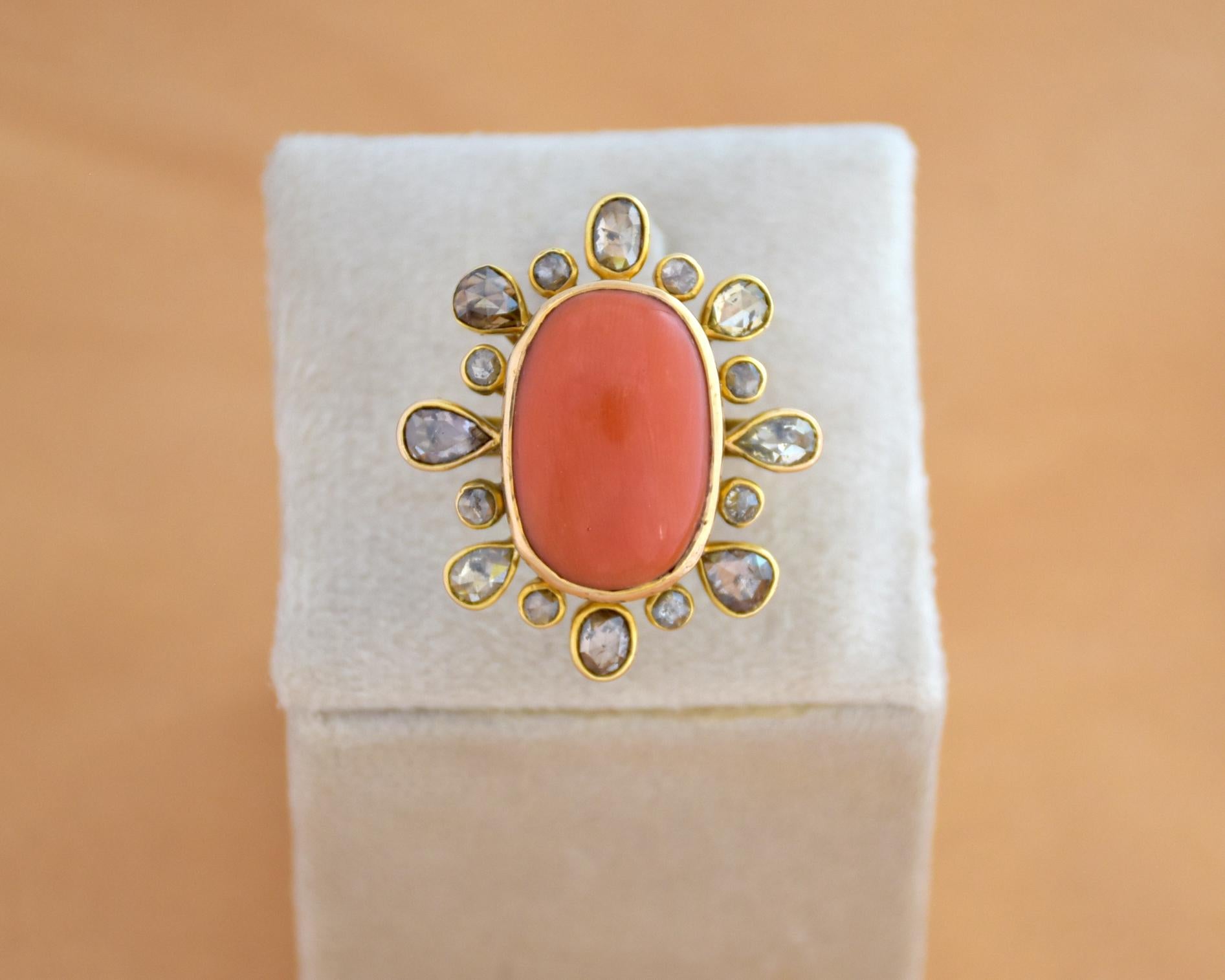 Natural Coral and Rose cut Diamond ring in 14K gold In New Condition For Sale In Bangkok,, TH