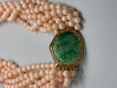 Natural Coral Beads Necklace with Green Jade and Gold Clasp