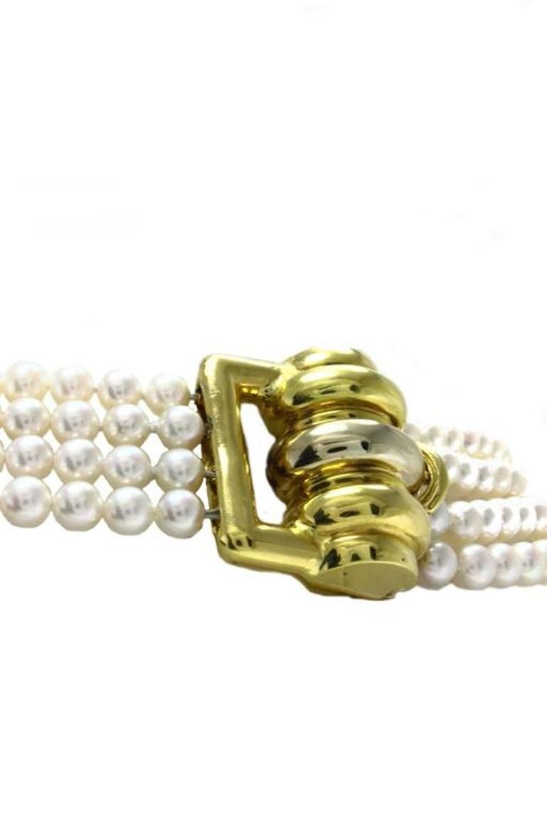 Taille brillant Collier perlé en or jaune gravé avec rangées de perles blanches et diamants en vente