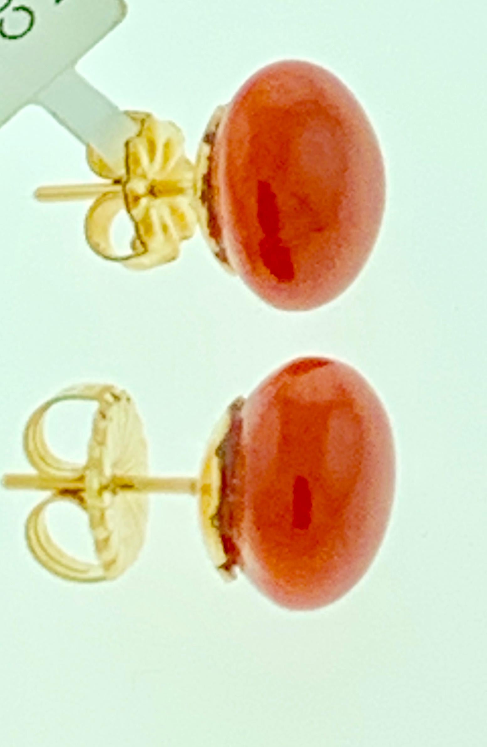 Round Cut Natural Coral Simple Stud Earring in 18 Karat Yellow Gold For Sale