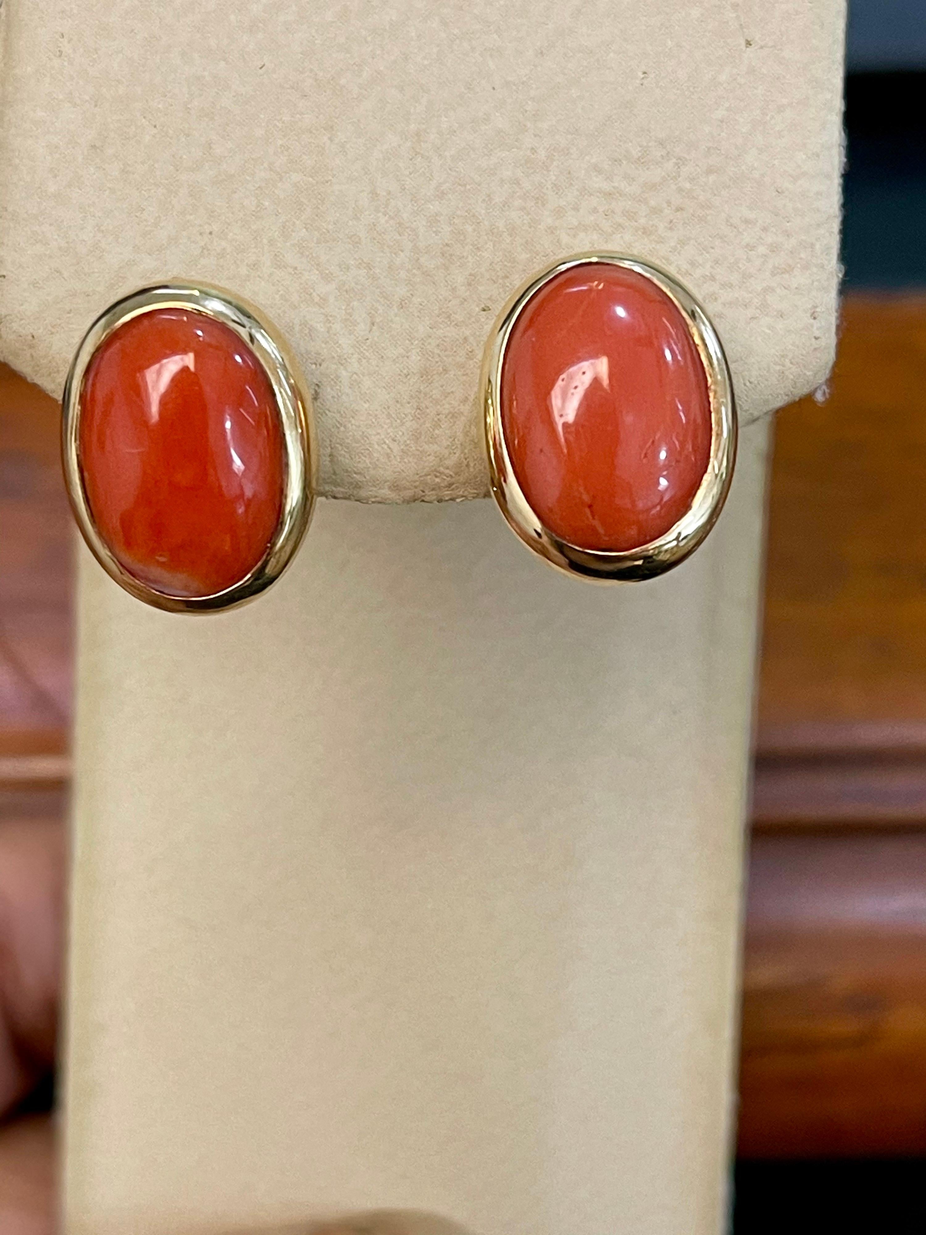 Natural Coral Simple Stud Earring in 14 Karat Yellow Gold 2