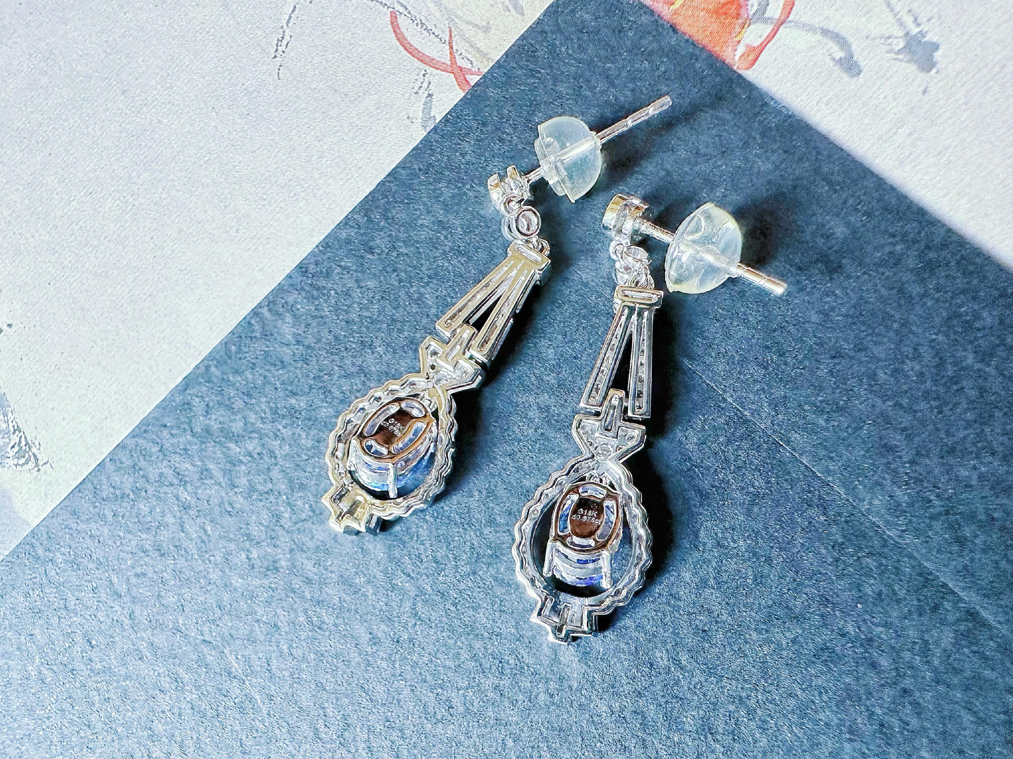 Natural Cornflower Blue Sapphire Earrings in Diamond and 18k White Gold 9