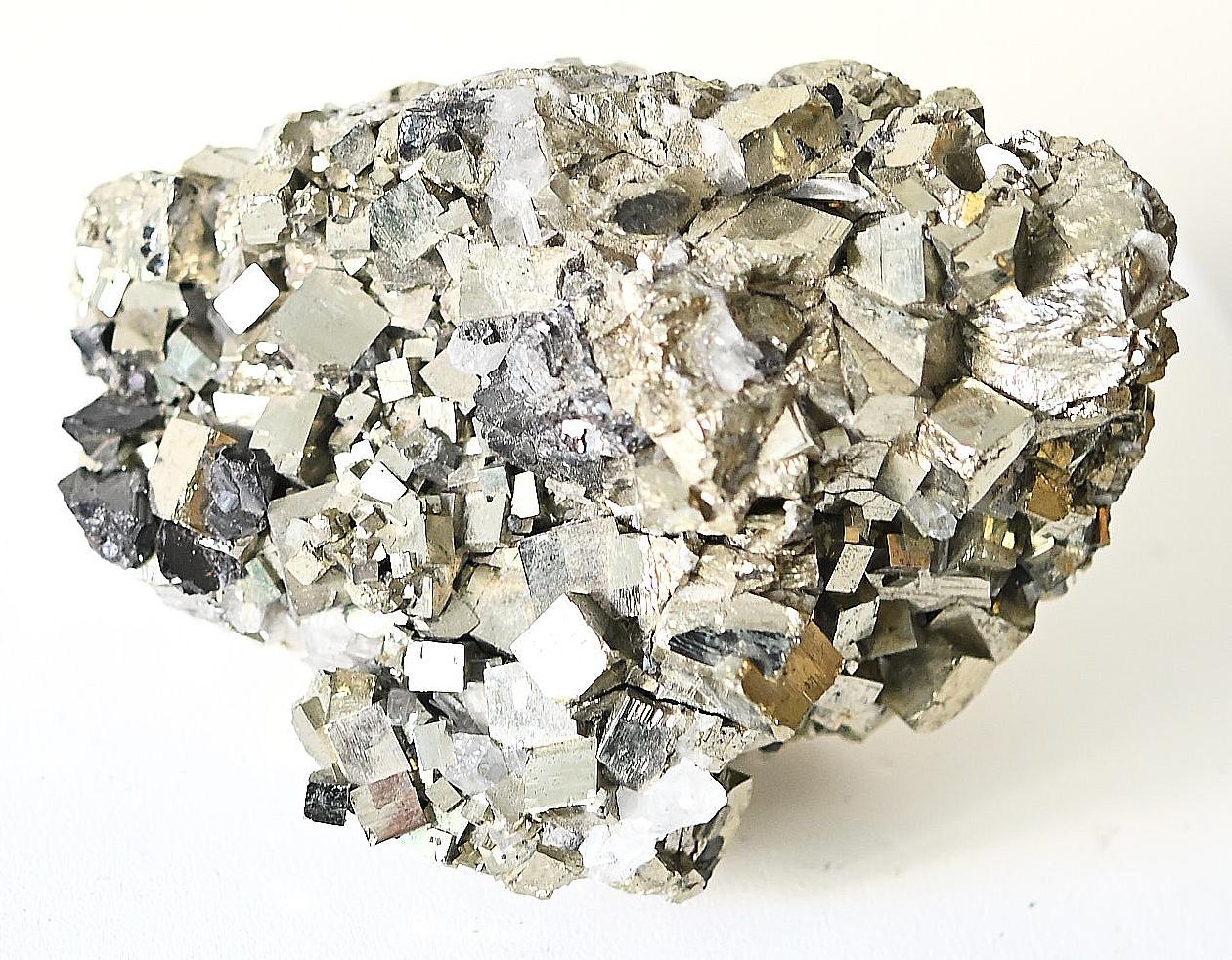 Natural Cubic Pyrite and Quartz Cluster Weighing 7.5 lbs In Good Condition For Sale In Miami, FL