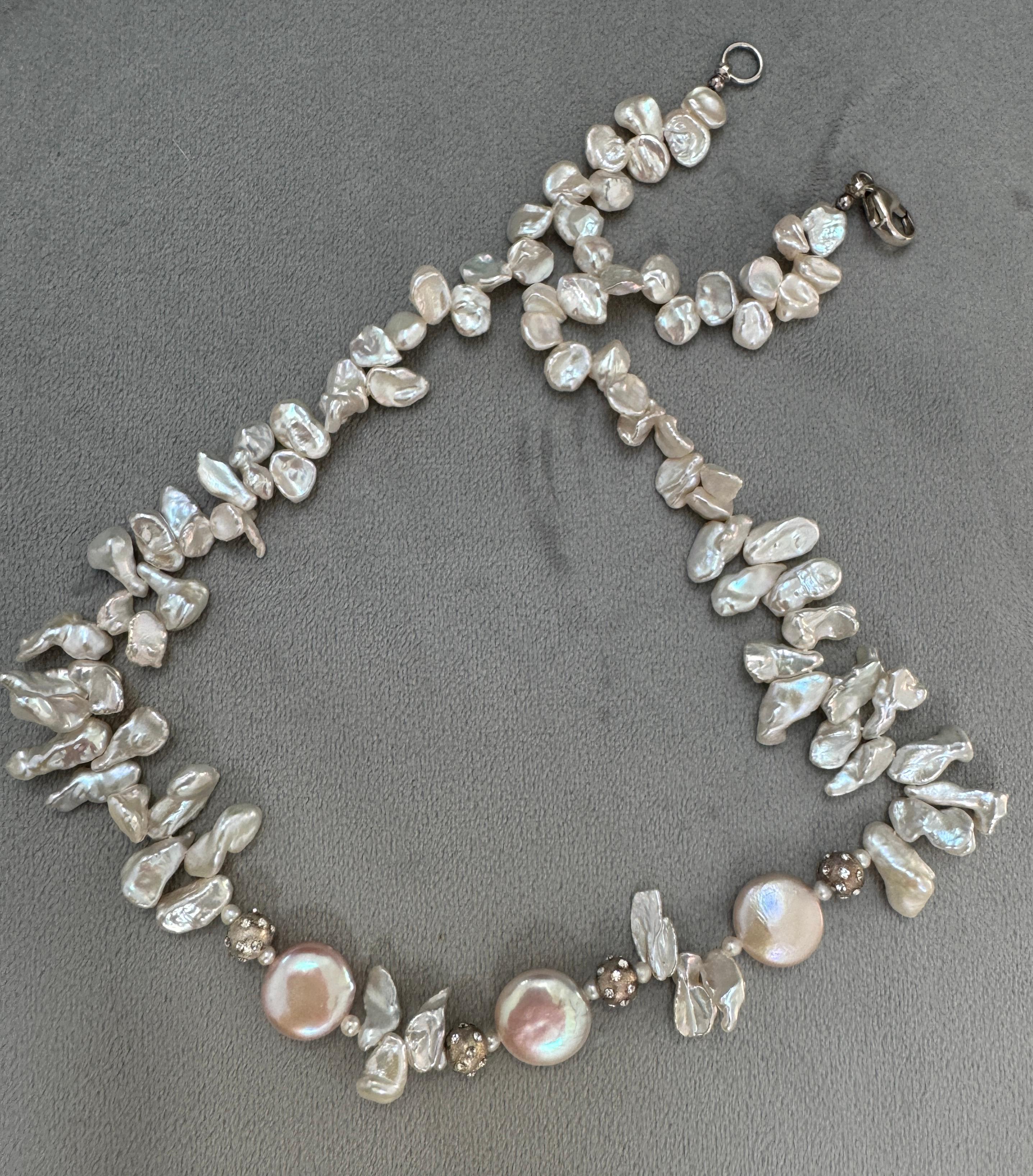 Collana di perle Keshi e monete d'acqua dolce di coltura Nature In condizioni Nuovo in vendita a Lake Worth, FL