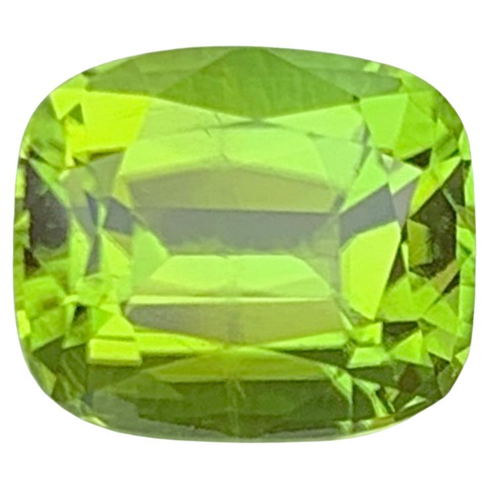 Natürlicher Cushion-Schliff Peridot Edelstein: August Geburtsstein, Pakistan 2.21 Karat