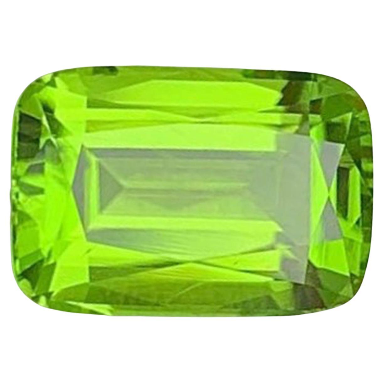 Natürlicher Cushion-Schliff Peridot Edelstein: August Geburtsstein, Pakistan 4.23 Karat