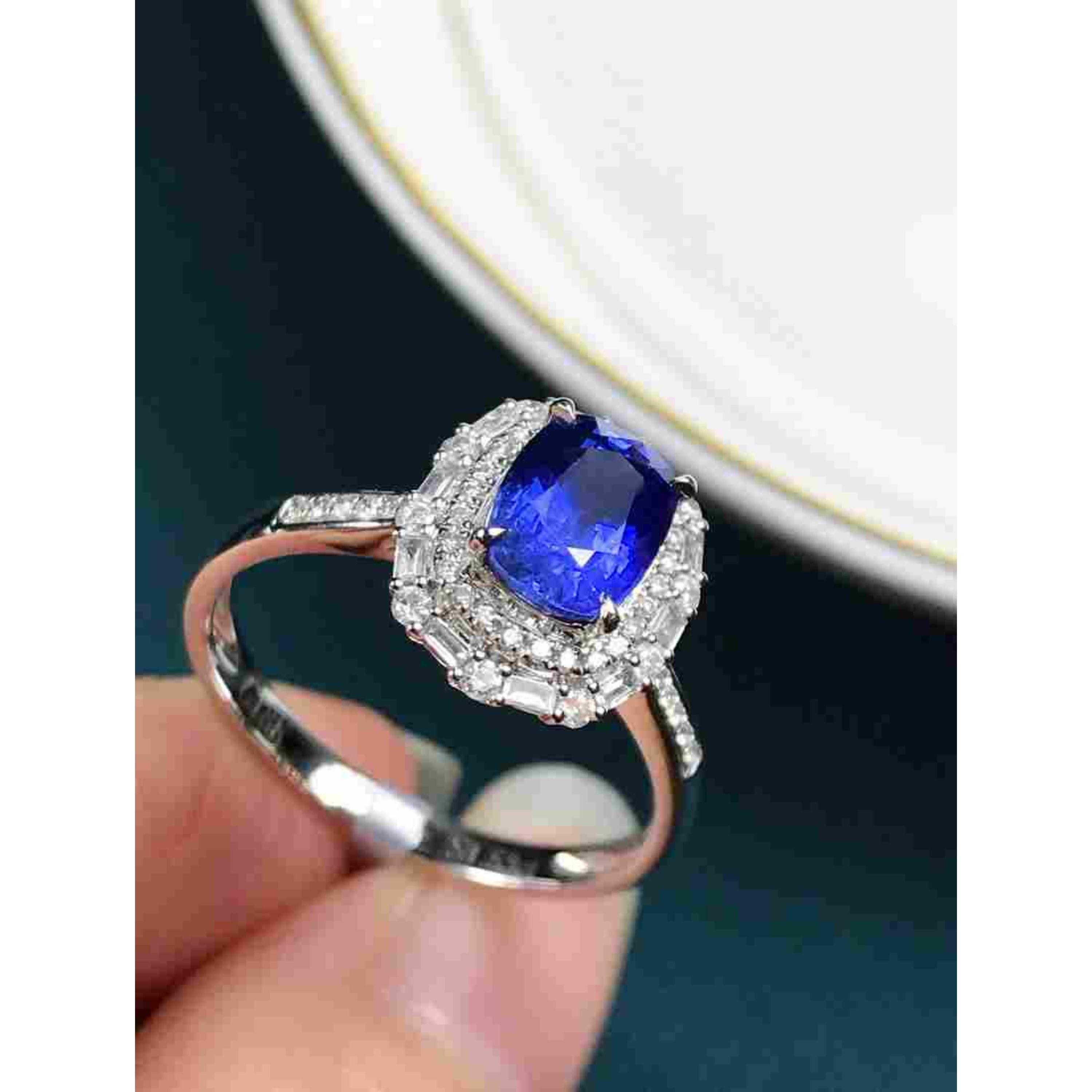 For Sale:  Natural Cushion Cut Sapphire Engagement Ring, Diamond Wedding Ring 6