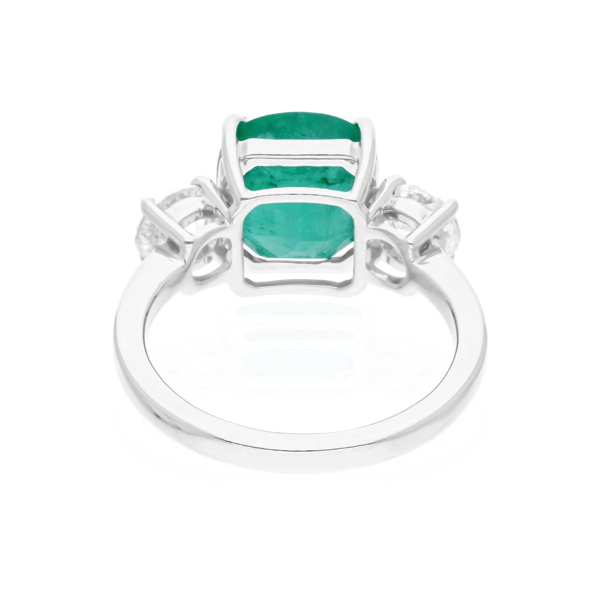 Im Angebot: Natürlicher kugelförmiger sambischer Smaragd-Diamant-Drei-Stein-Ring 14 Karat Weißgold () 6