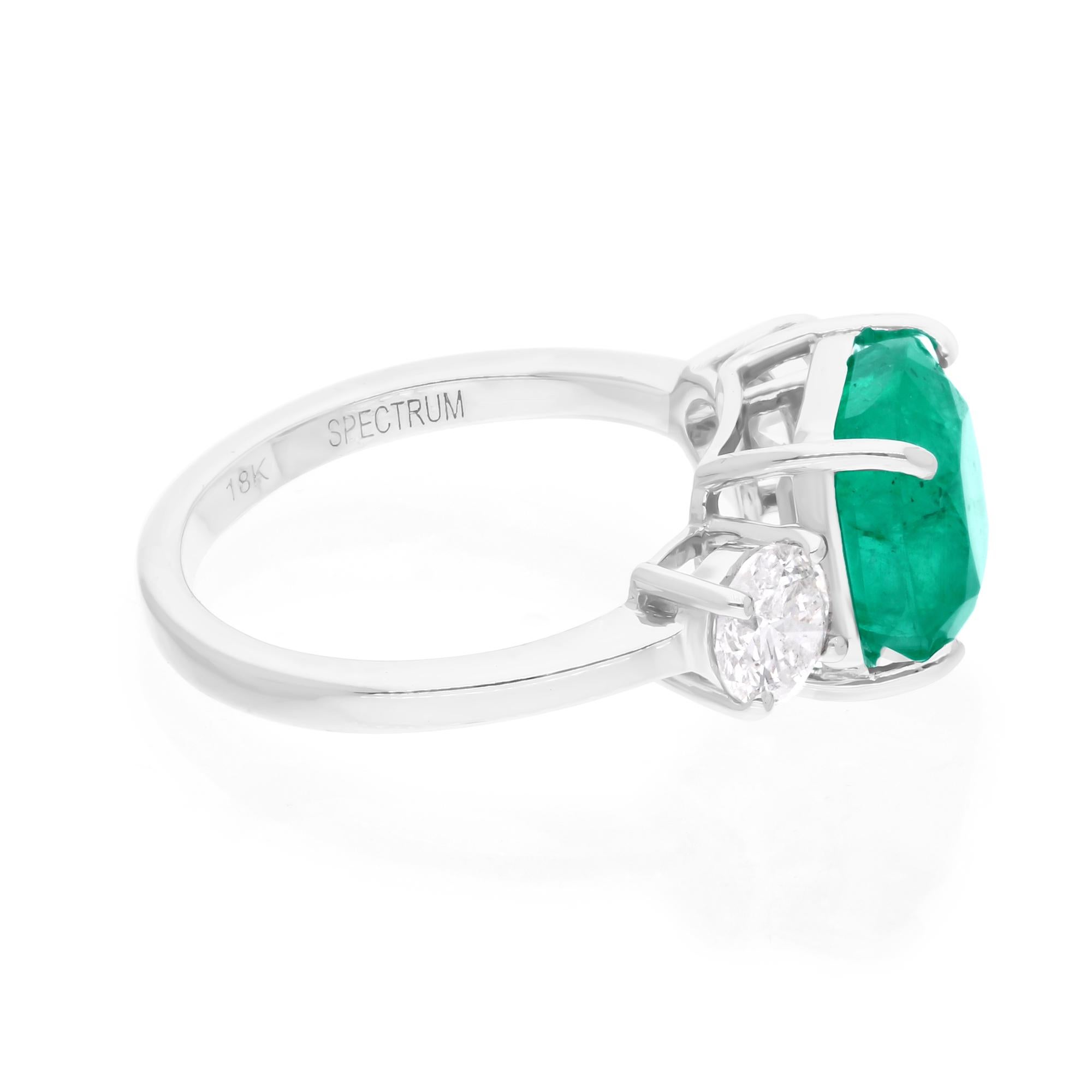 Im Angebot: Natürlicher kugelförmiger sambischer Smaragd-Diamant-Drei-Stein-Ring 14 Karat Weißgold () 8