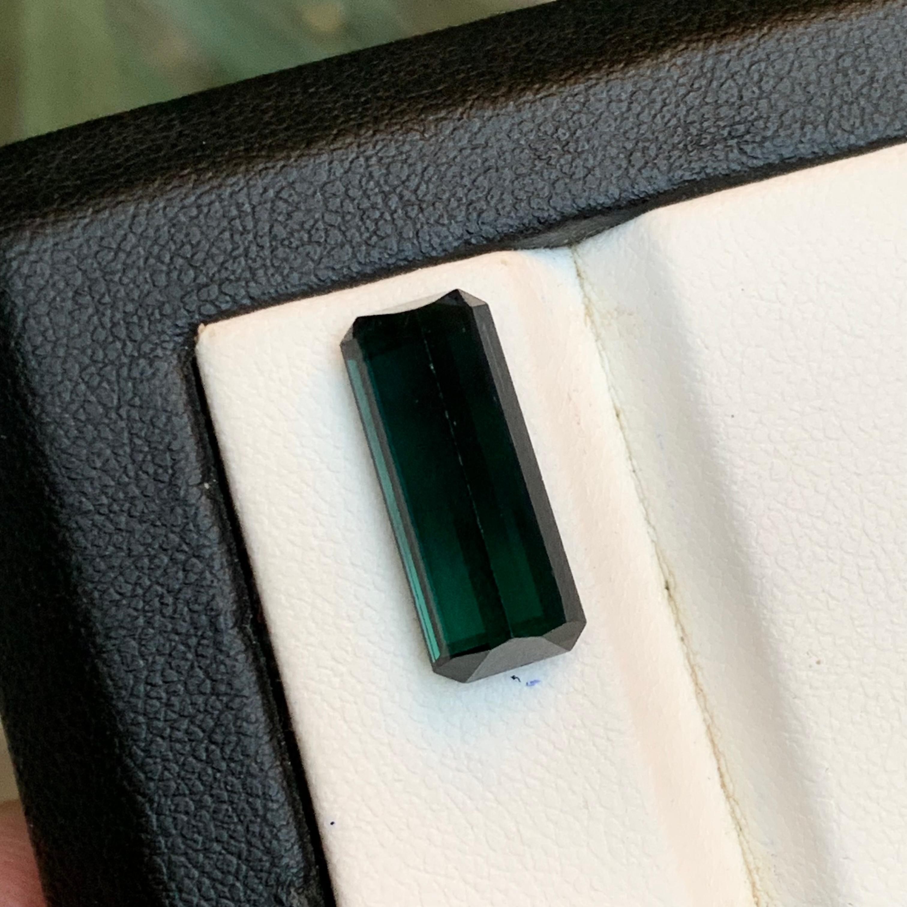 Natürlicher dunkelblauer grüner Turmalin 5.98 Ct Smaragdschliff Loser Edelstein für Ring im Angebot 4