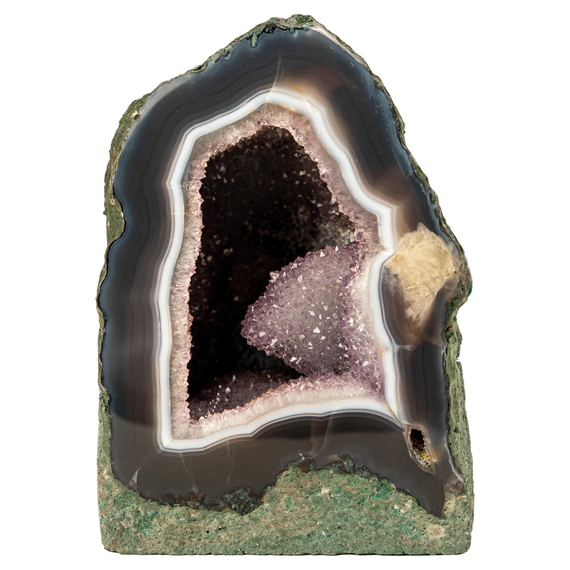 Natural Dark Blue Lace Agate Geode For Sale