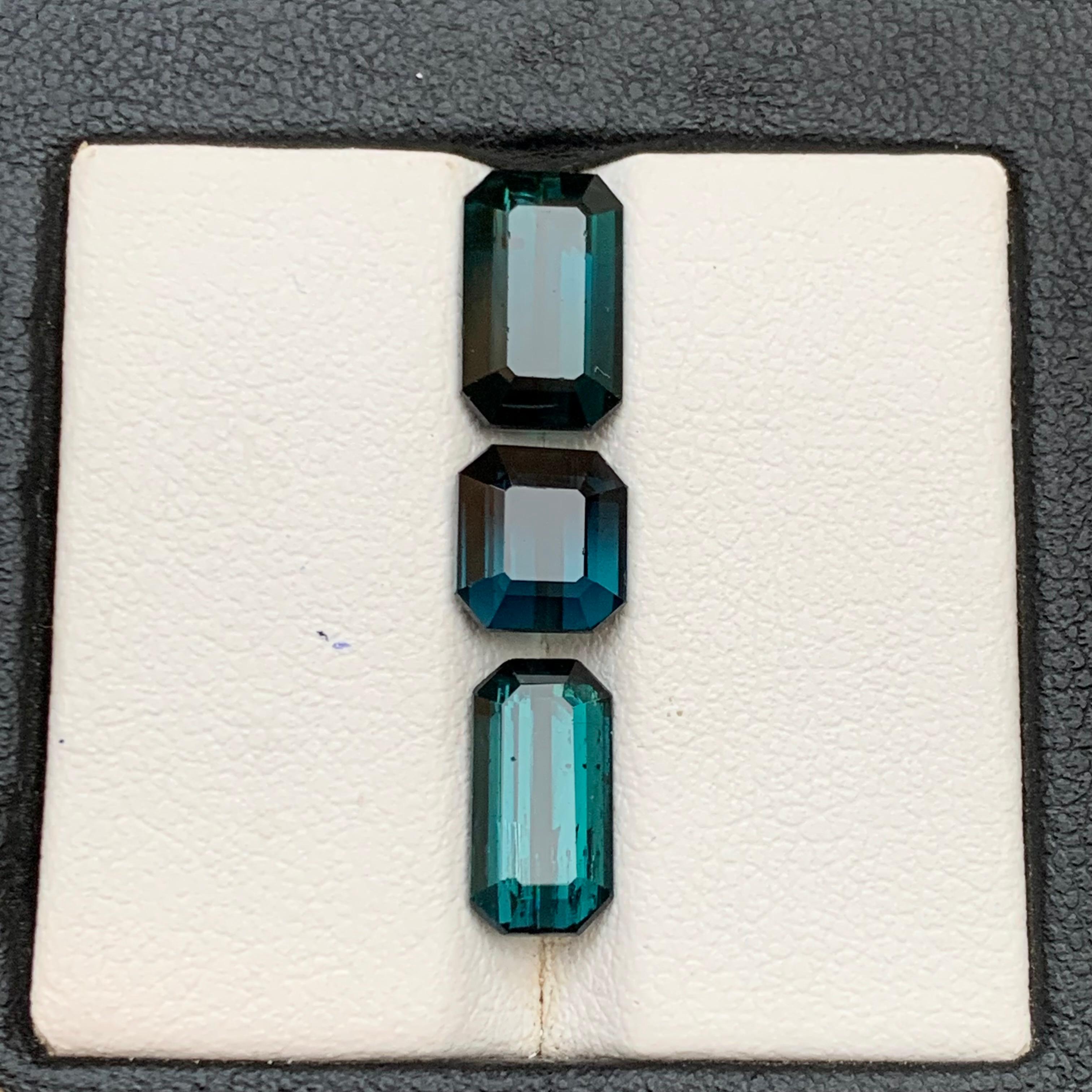 da uomo o donna Nature Indicolite scura, tormalina verde 6,66 carati taglio smeraldo Gemme sciolte in vendita