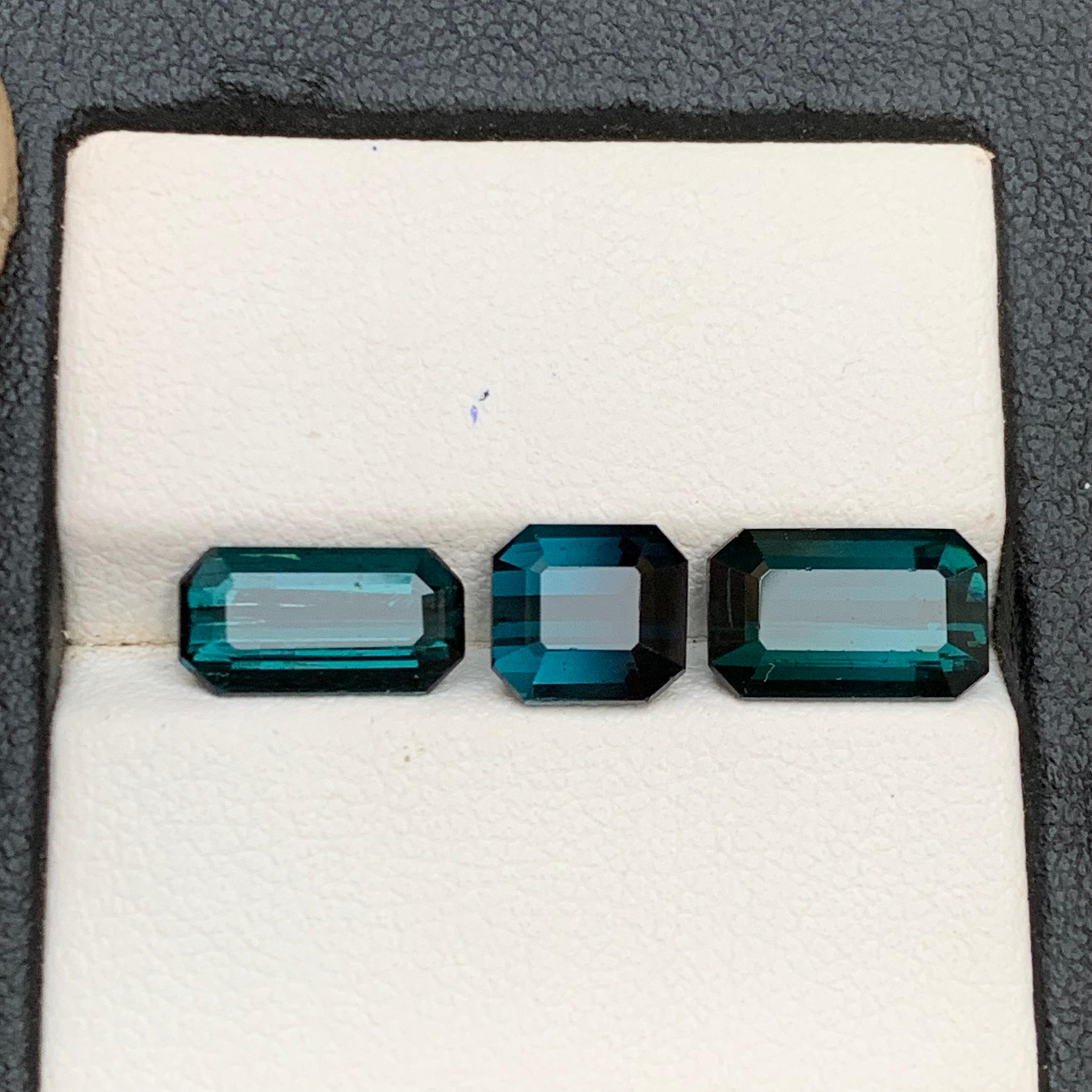 Nature Indicolite scura, tormalina verde 6,66 carati taglio smeraldo Gemme sciolte in vendita 3