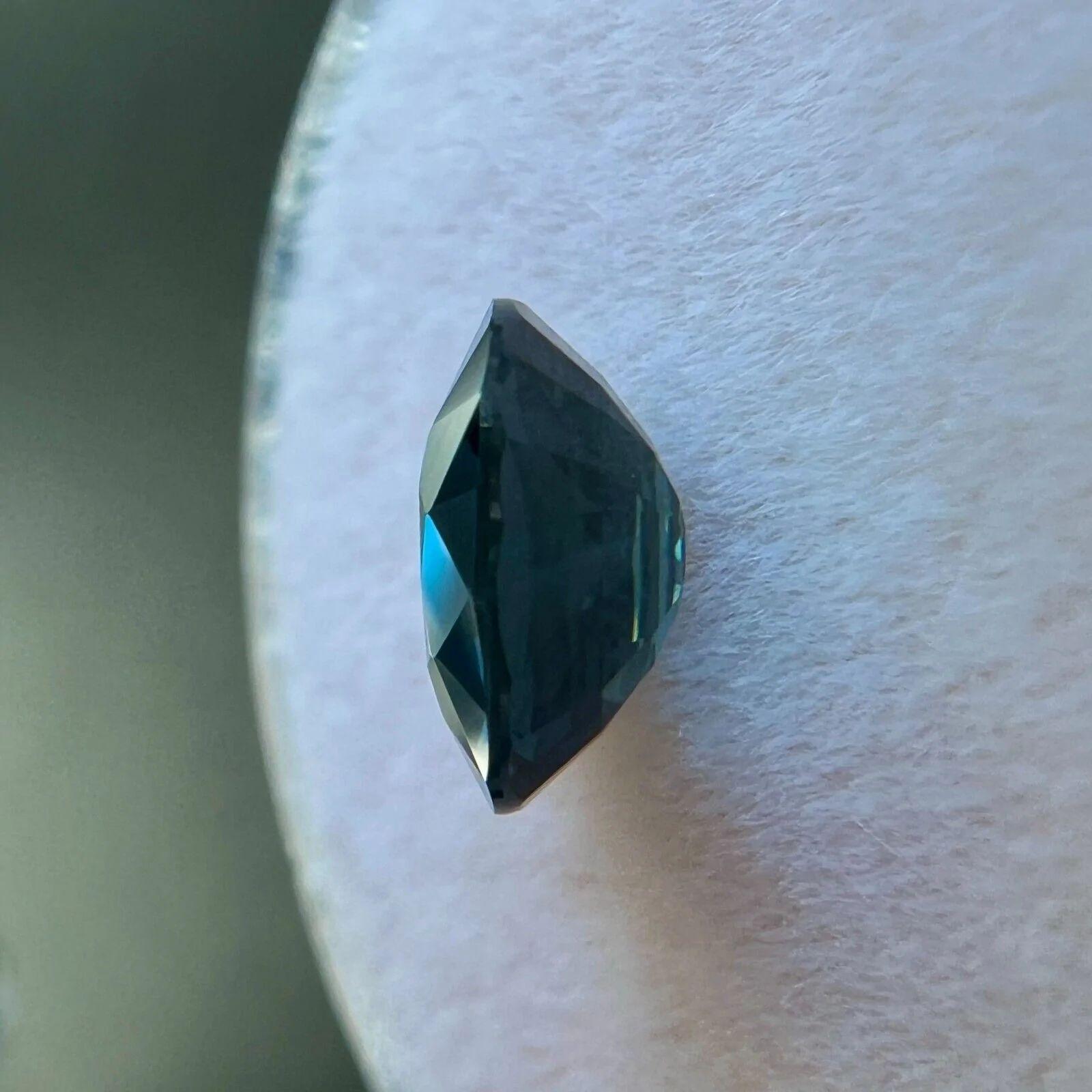 Natural Deep Blue Sapphire 1.45ct Oval Cut Loose Gemstone In New Condition For Sale In Birmingham, GB