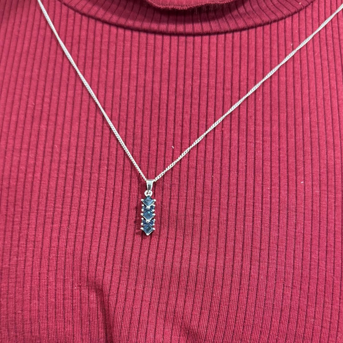 Mixed Cut Natural Deep Blue Sapphire Long Pendant Necklace for Mom in 925 Sterling Silver For Sale