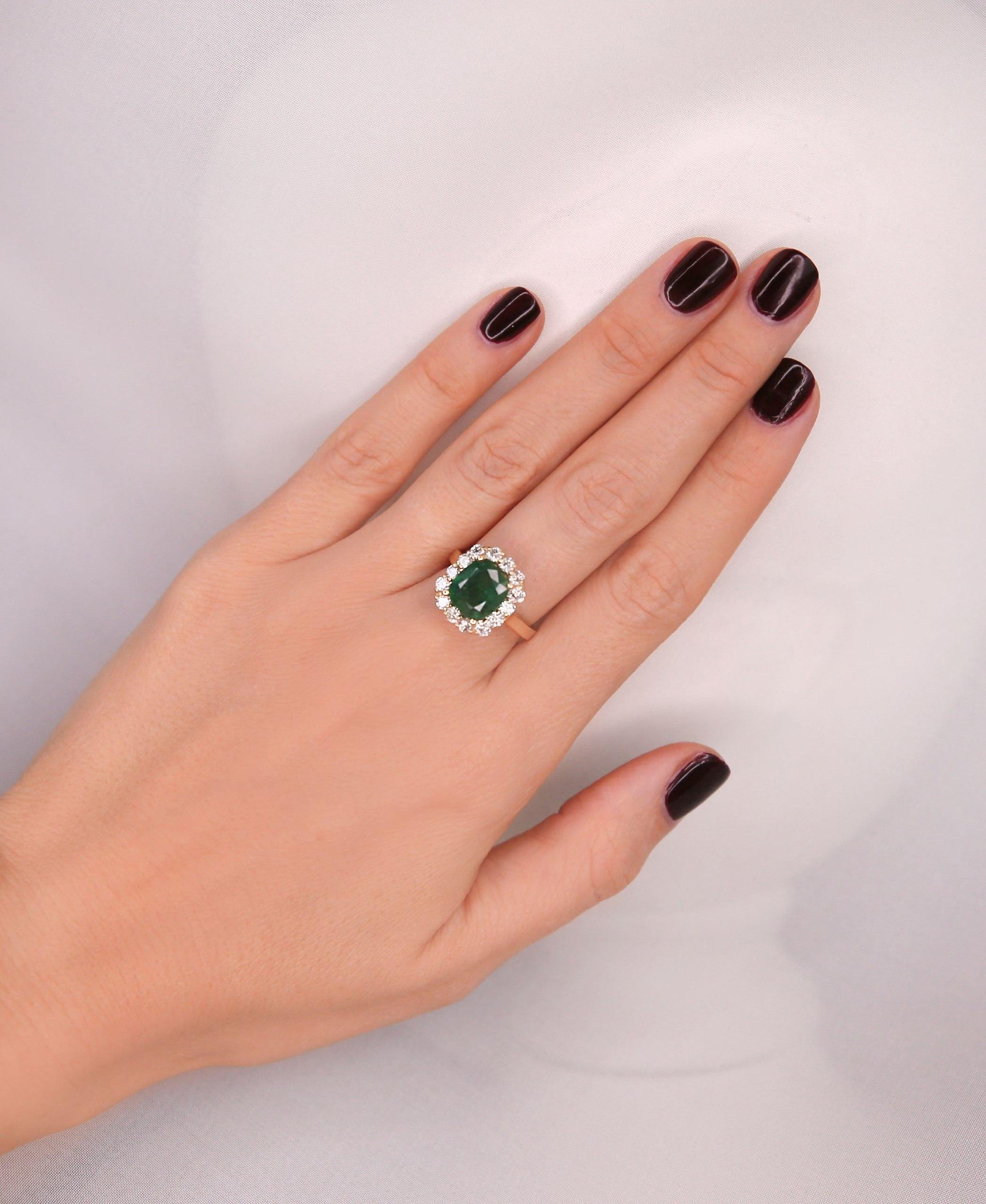 Modern Natural Deep Emerald 14 Karat White Gold Diamond Ring for Her For Sale